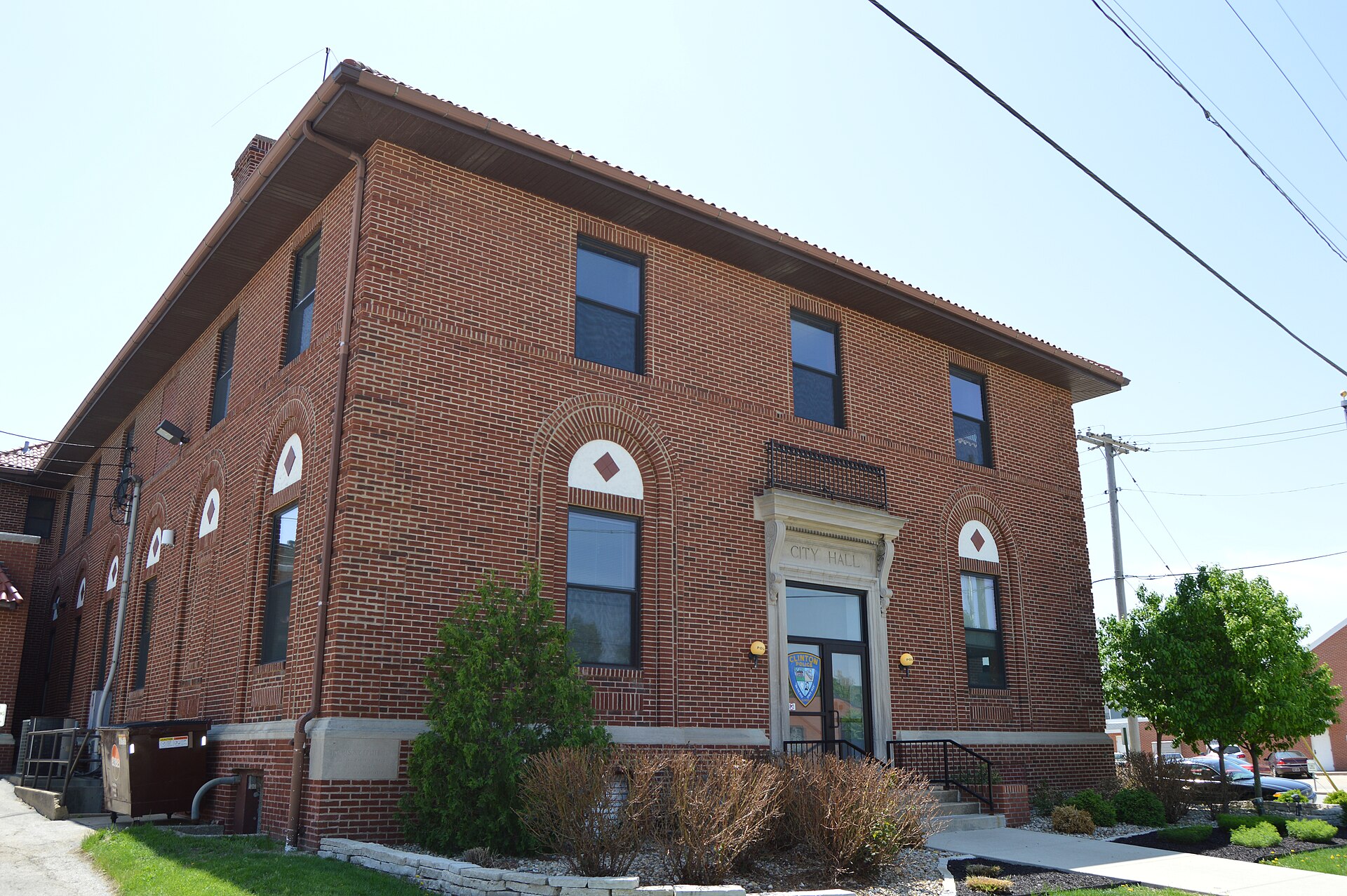 City hall in Clinton, Illinois