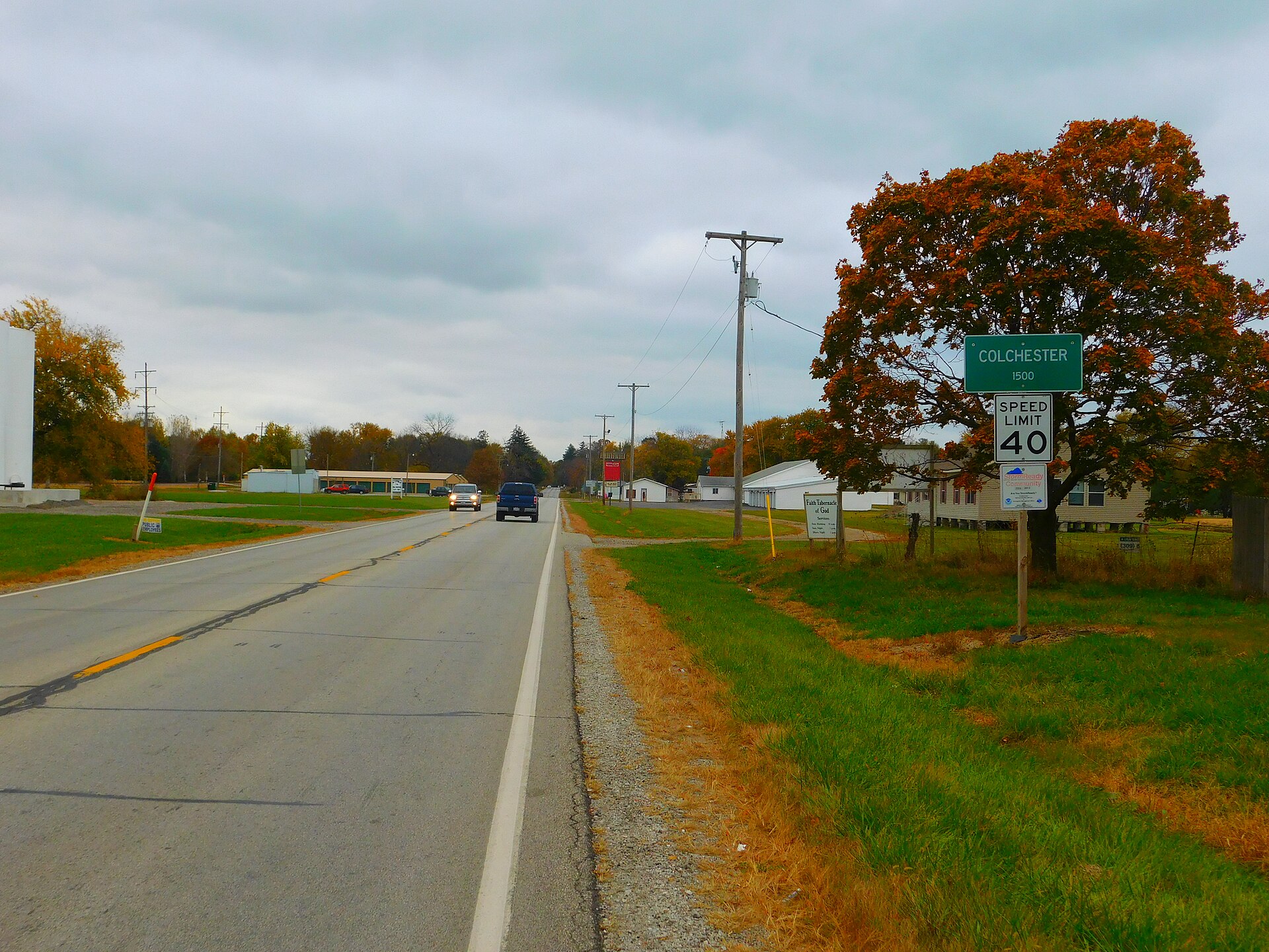 U.S. Route 136 westbound approaching Colchester, Illinois.