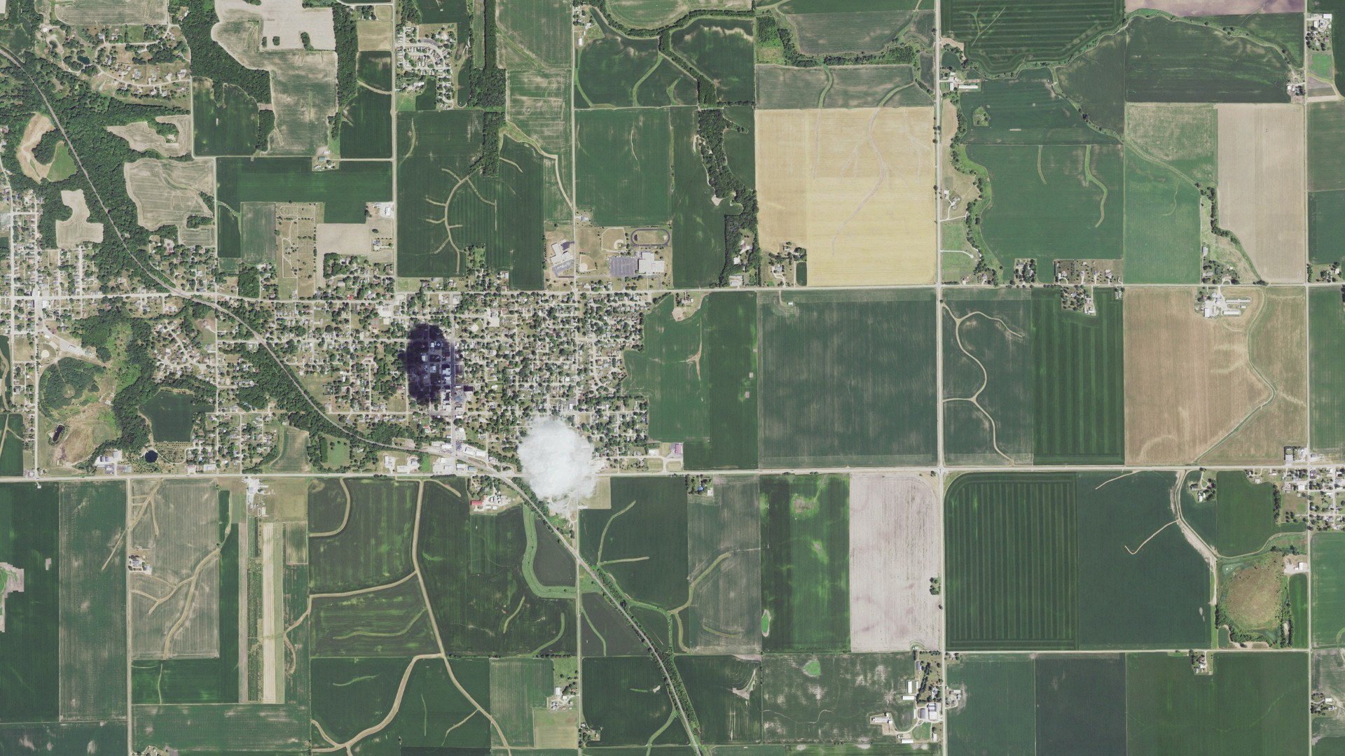 Aerial view of land around Granville, Illinois