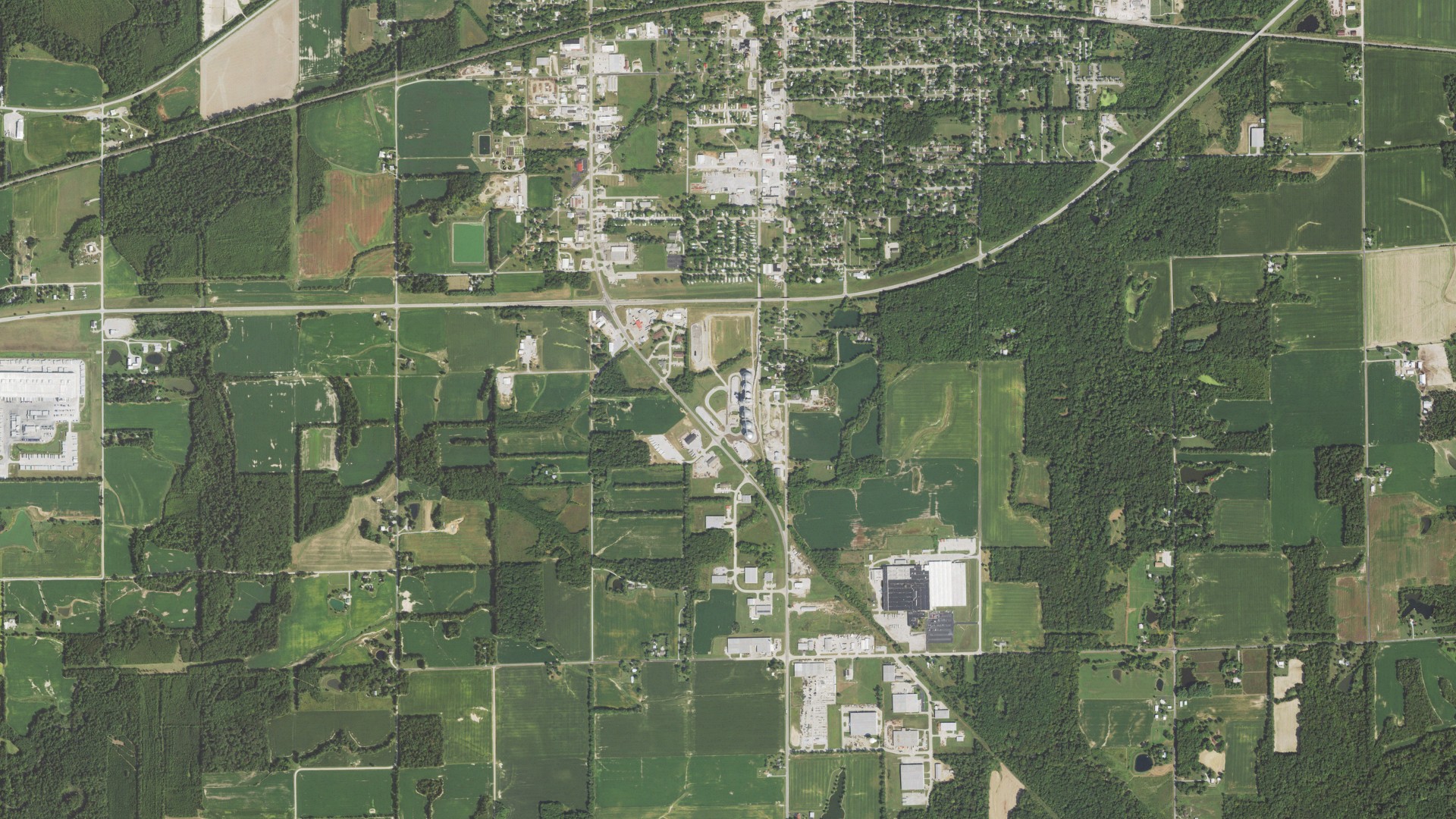 Natural-color aerial photograph of land around Olney, Illinois