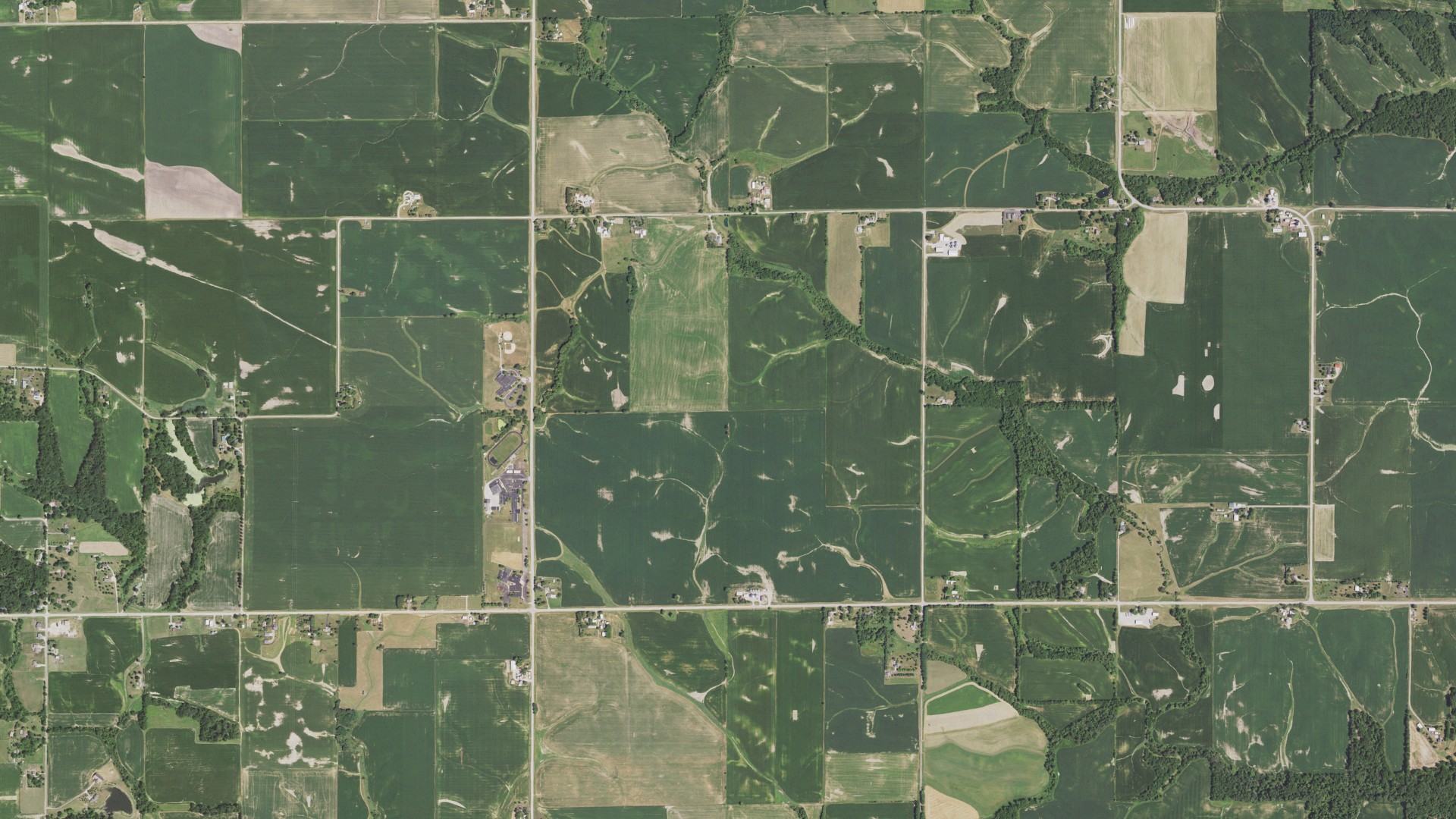 Natural-color aerial photograph of land around Coe, Illinois