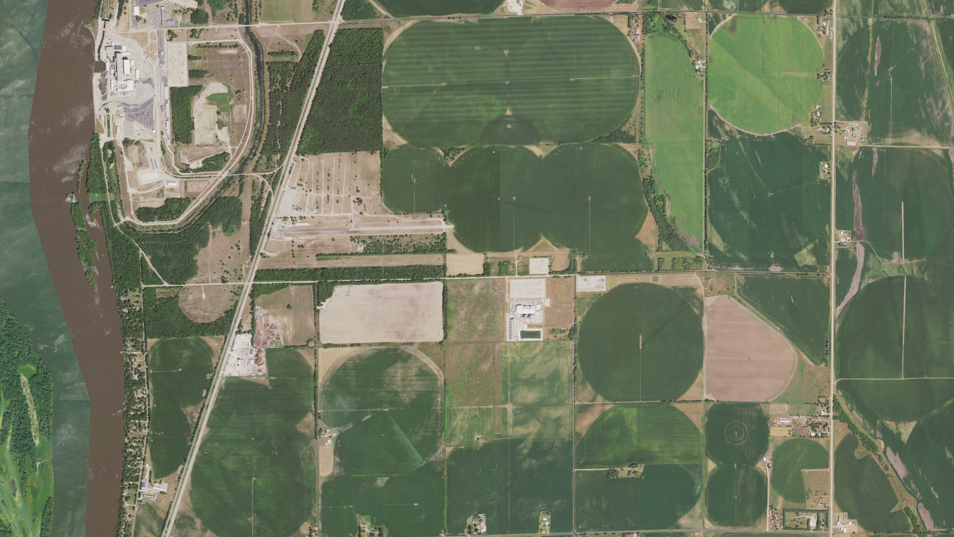 Aerial view of land around Cordova, Illinois