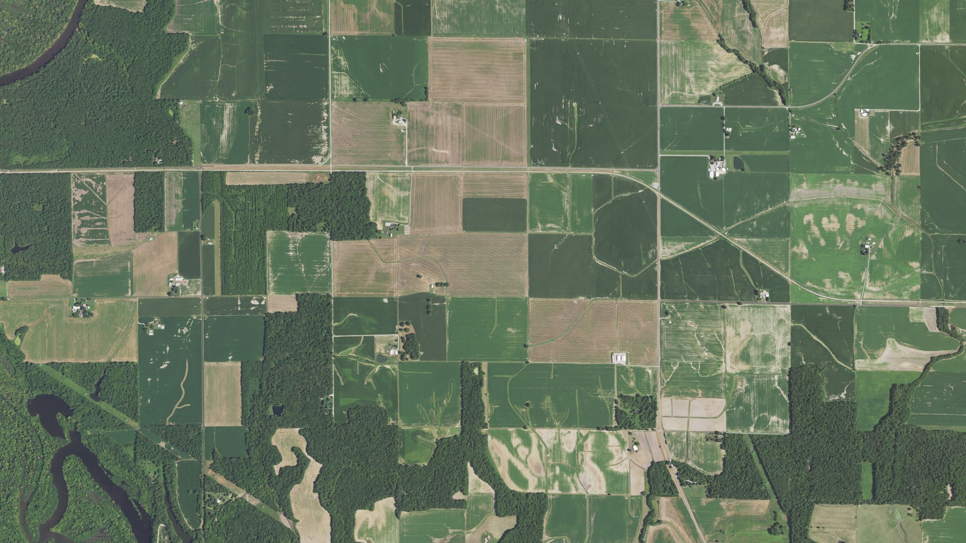 Aerial view of land around Lenzburg, Illinois