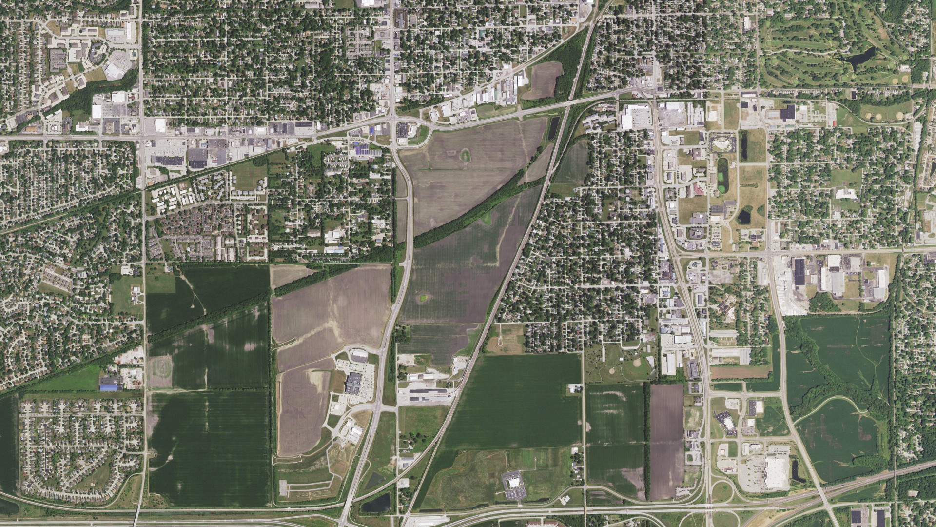 Natural-color aerial photograph of land around Sangamon County, Illinois