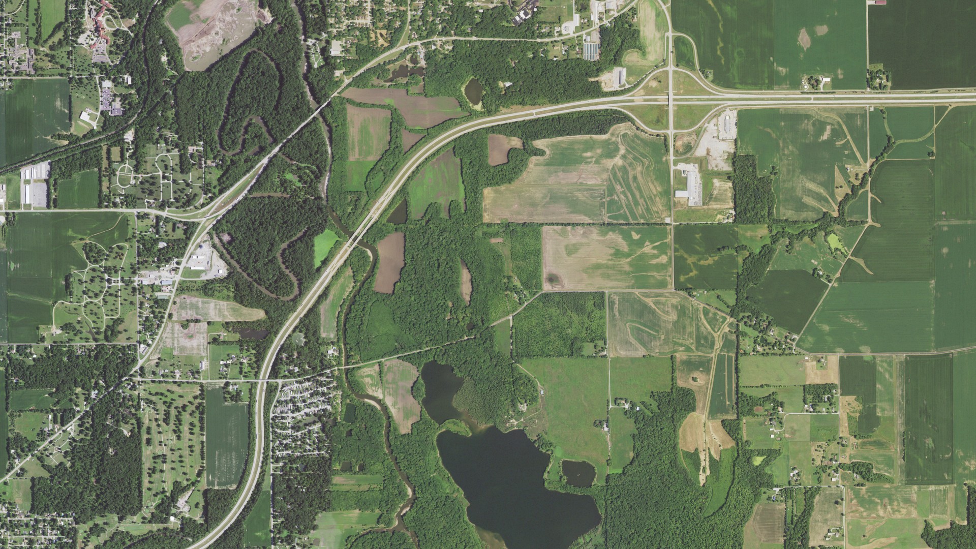 Aerial view of land around Clear Lake, Illinois