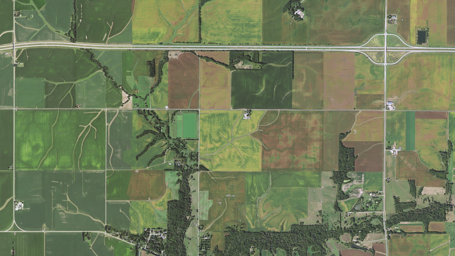 Natural-color aerial photograph of land around Mechanicsburg, Illinois
