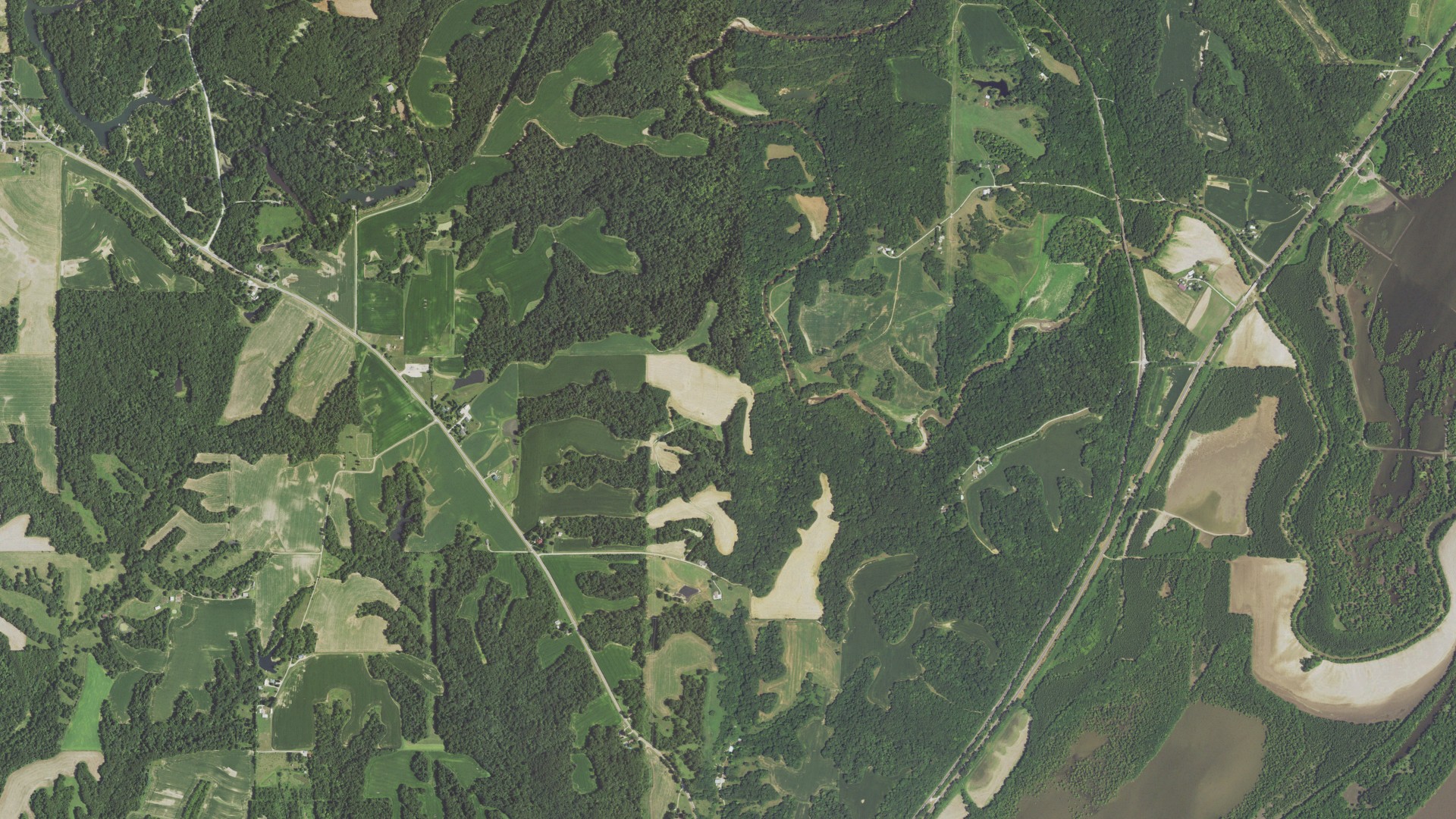 Natural-color aerial photograph of land around Frederick, Illinois