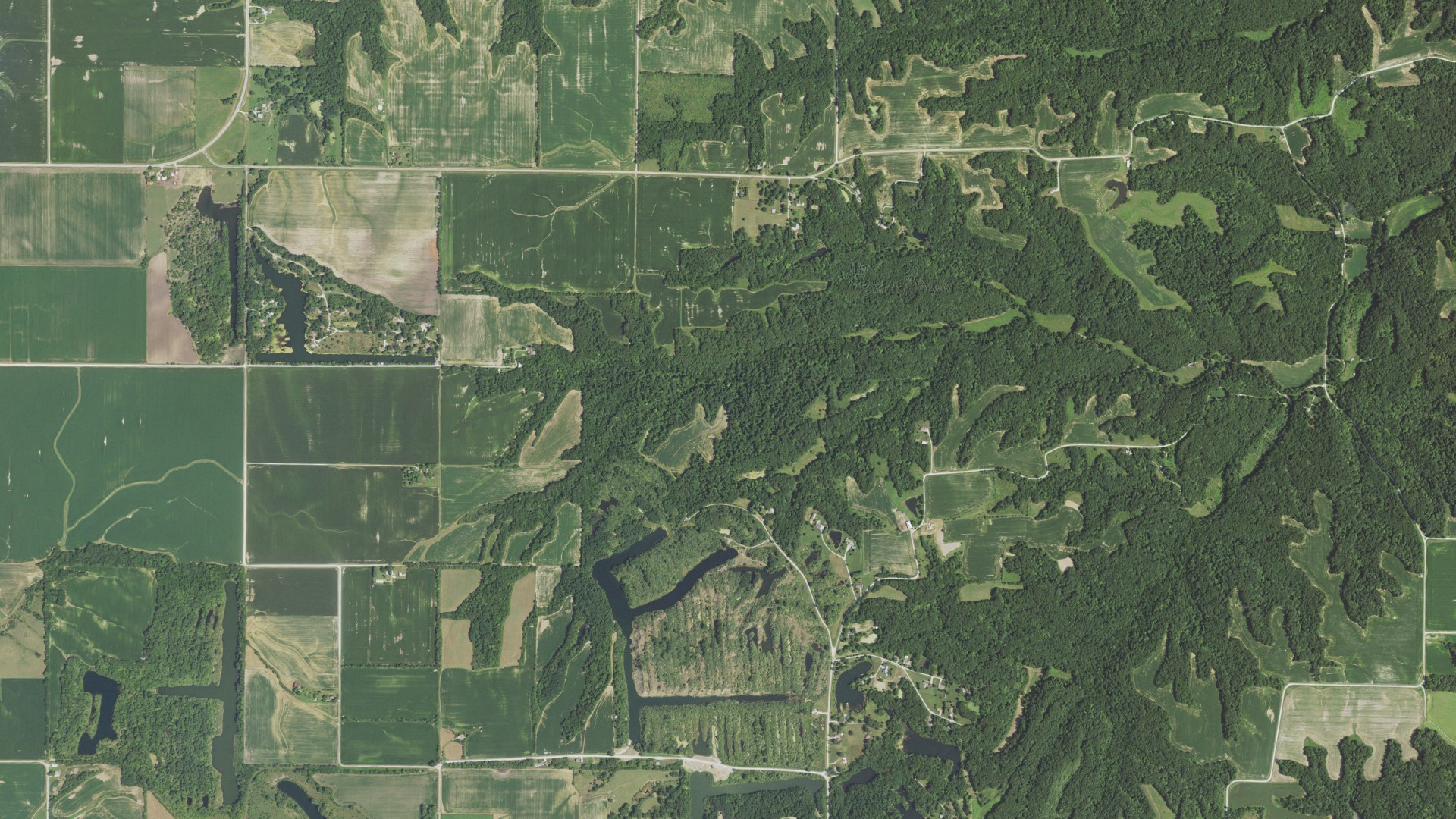 Aerial view of land around Rushville, Illinois