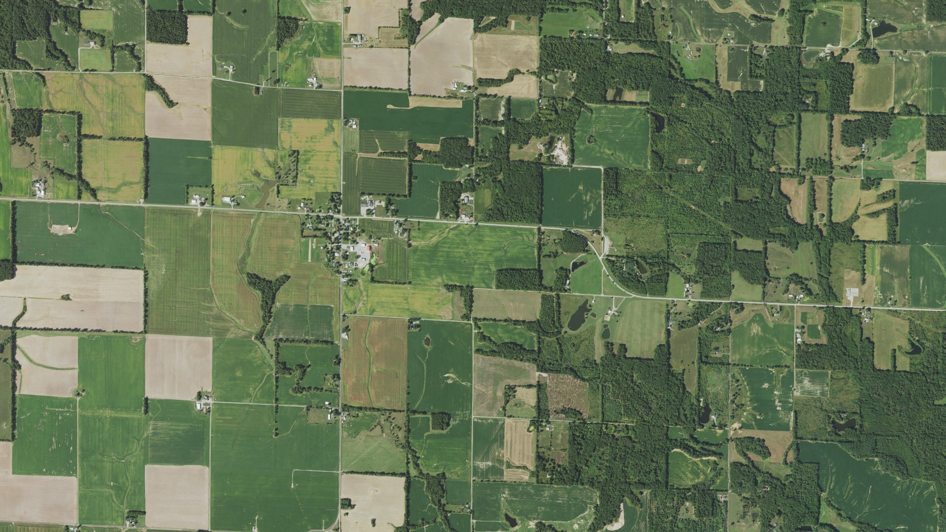 Natural-color aerial photograph of land around Indian Prairie, Illinois