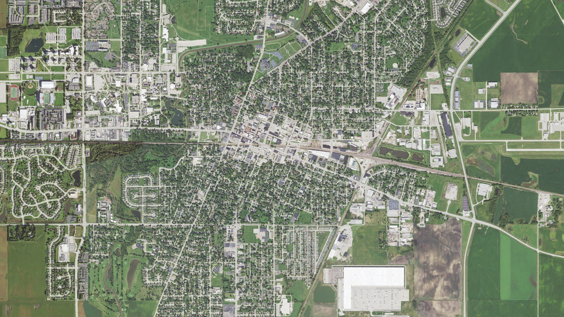 Natural-color aerial photograph of land around DeKalb, Illinois