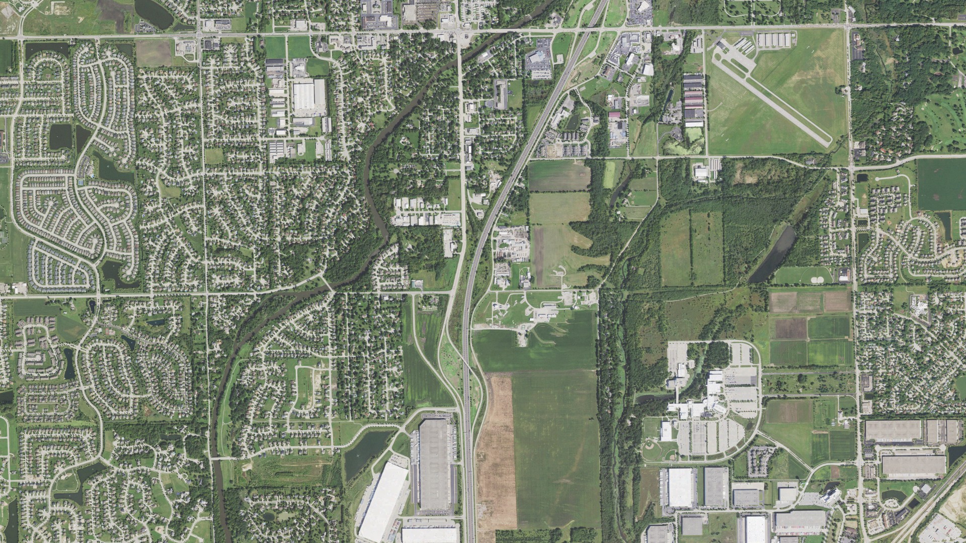 Aerial view of land around Troy, Illinois