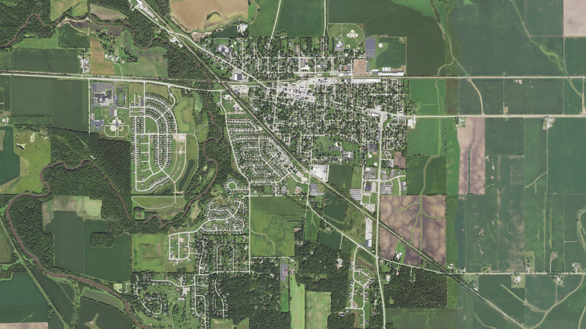 Natural-color aerial photograph of land around Genoa, Illinois