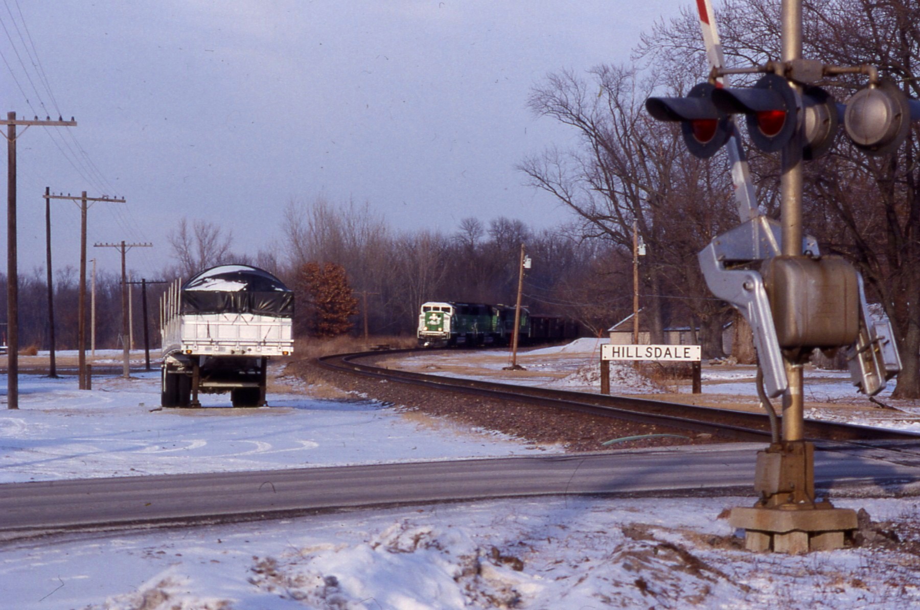 19960106 23 BNSF Hillsdale, IL — Illinois