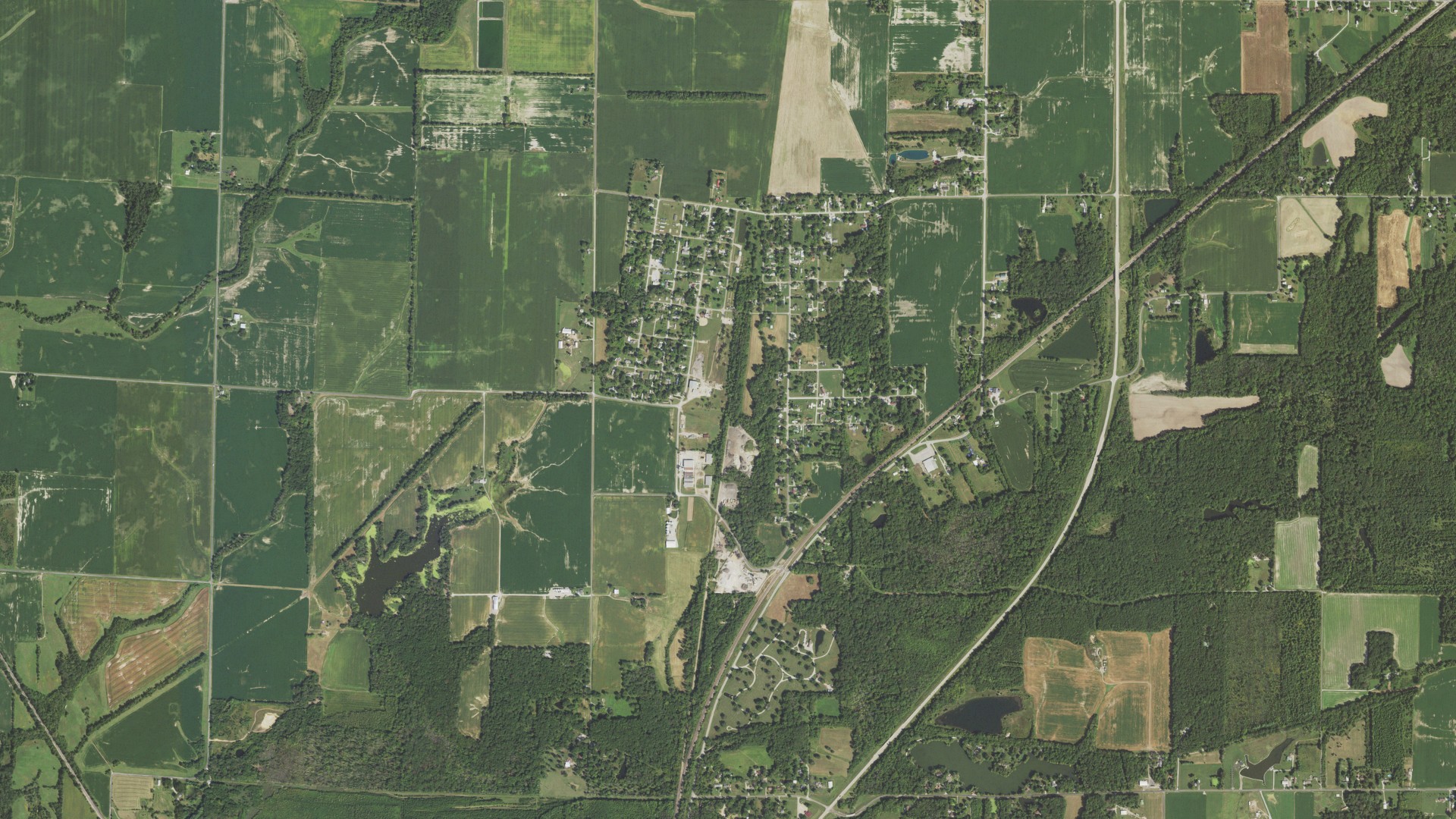 Natural-color aerial photograph of land around Junction City, Illinois