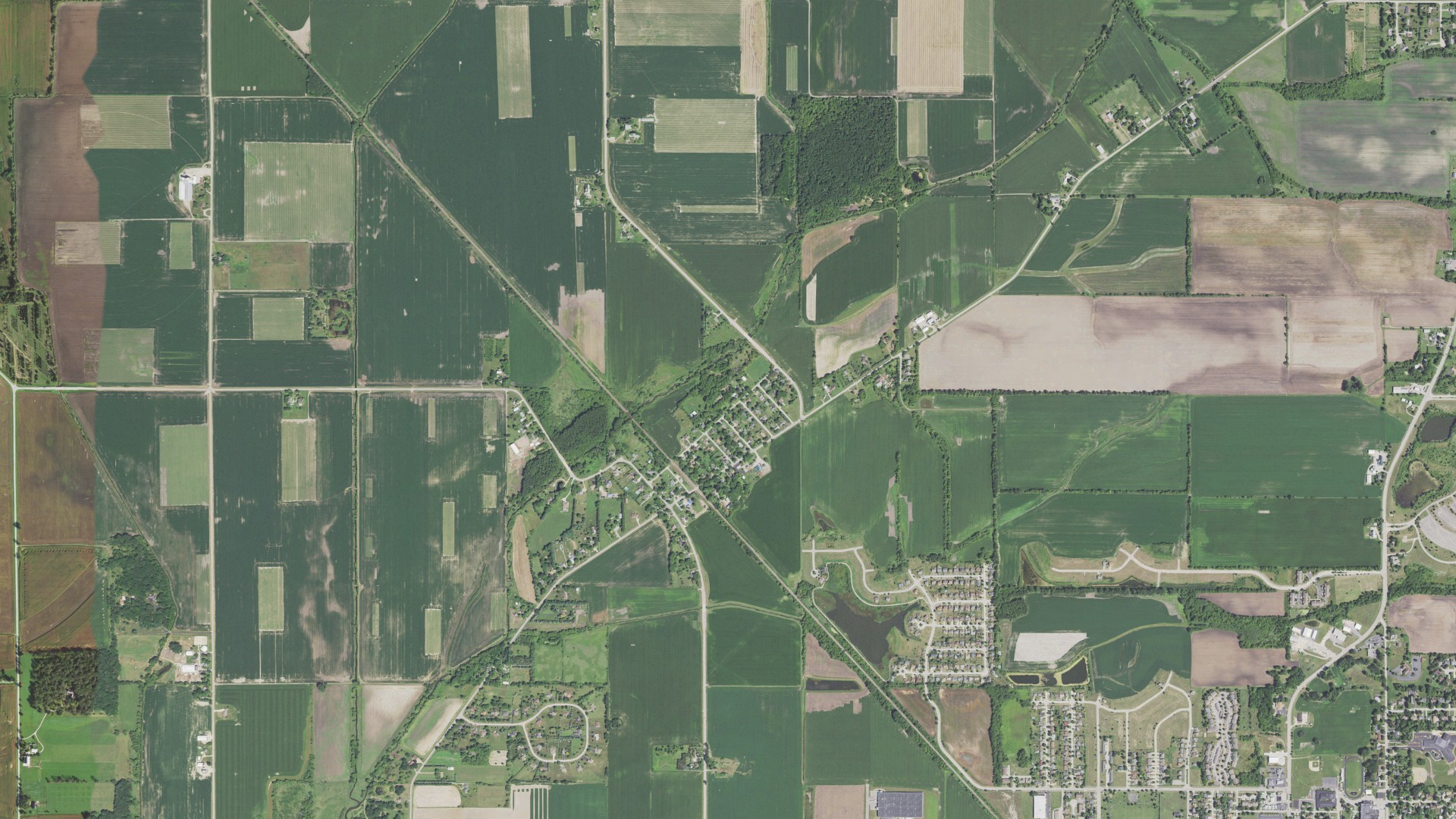 Natural-color aerial photograph of land around Lawrence, Illinois