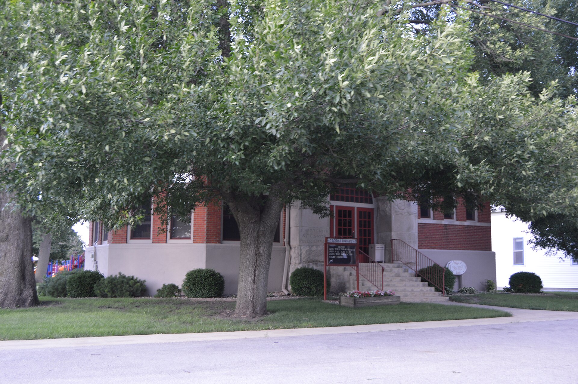 Library in Loda, Illinois