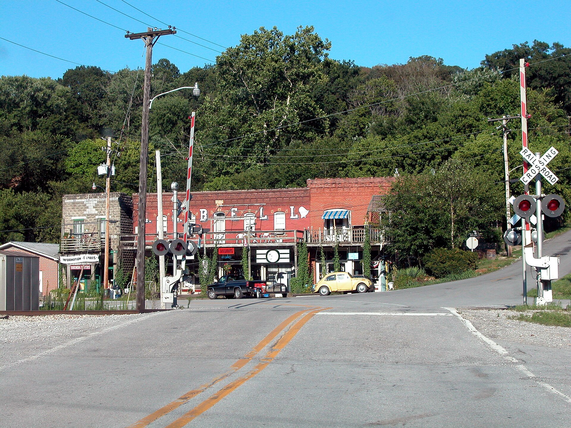 Street scene in Makanda, Illinois