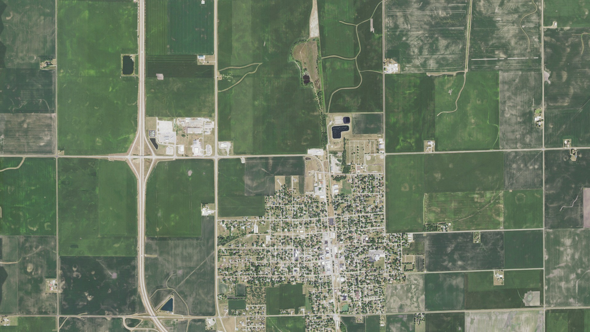 Aerial view of land around Minonk, Illinois