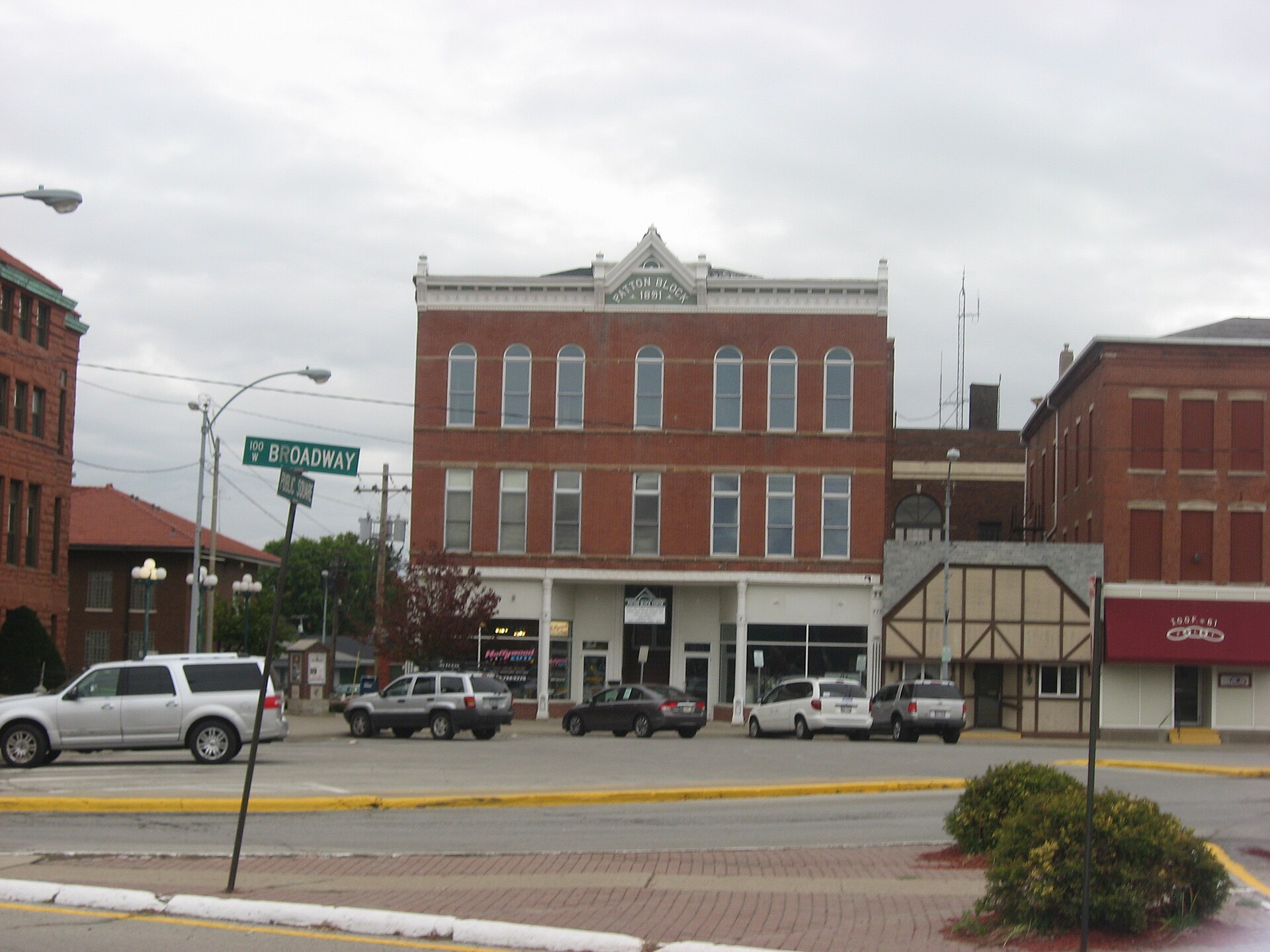 Local building in Monmouth, Illinois