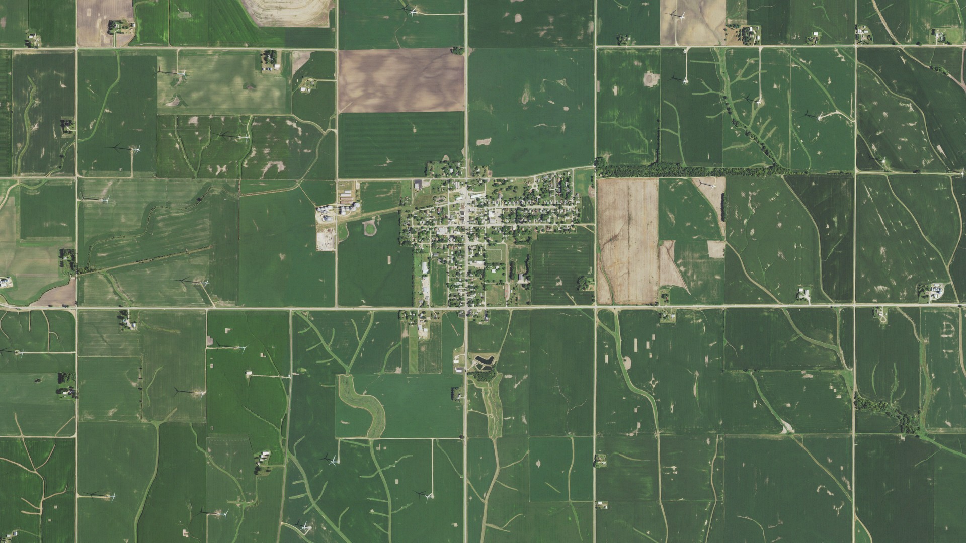 Aerial view of land around Ohio, Illinois