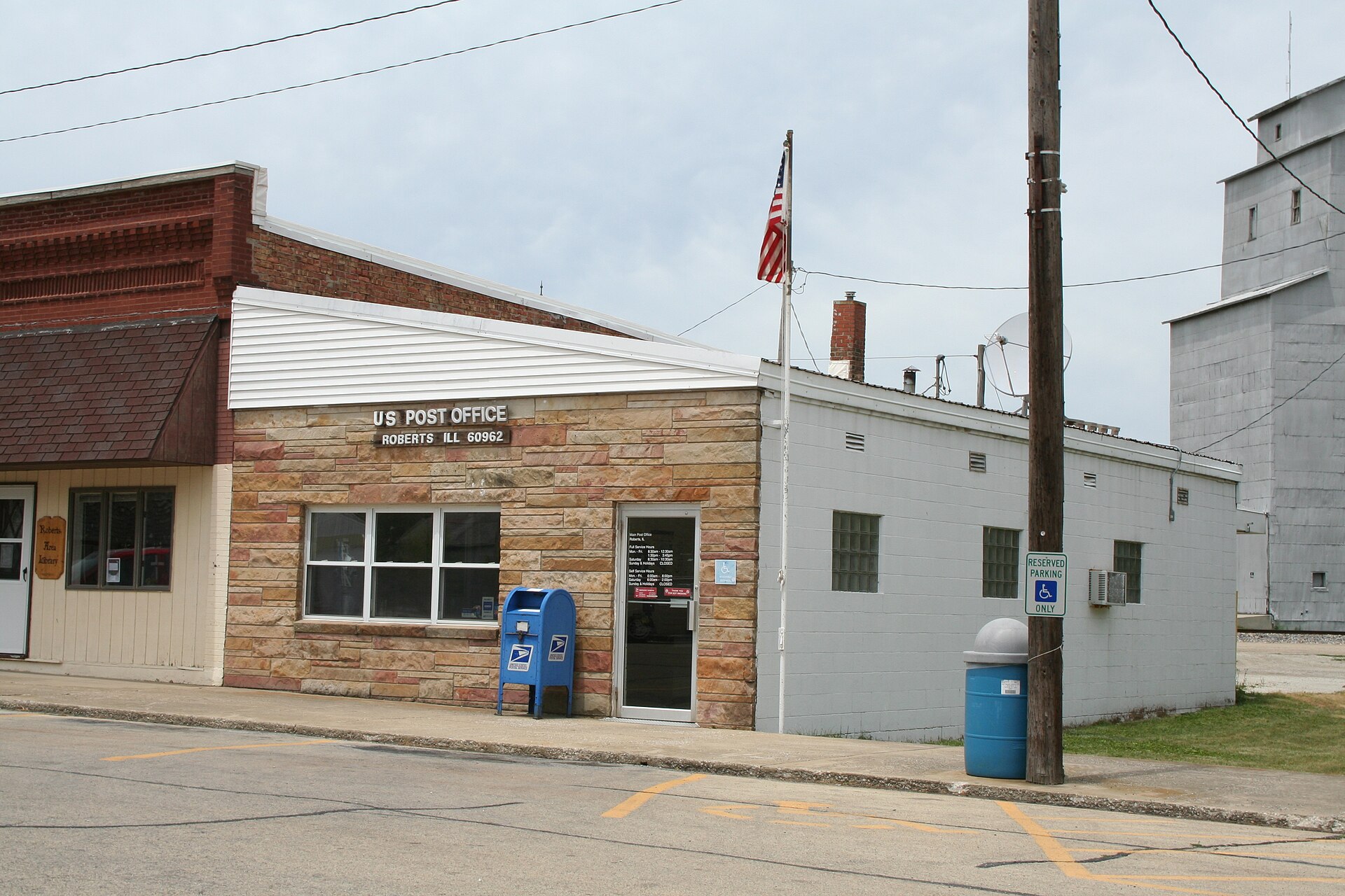 Outdoor view in Roberts, Illinois