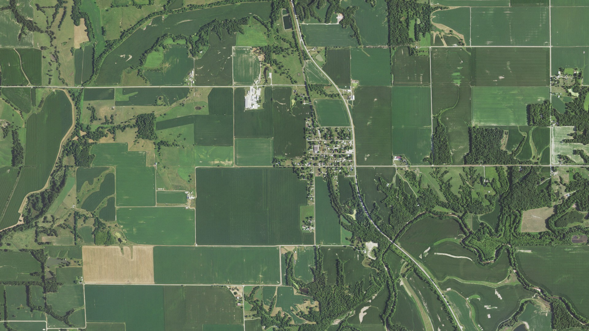 Aerial view of land around Rockbridge, Illinois