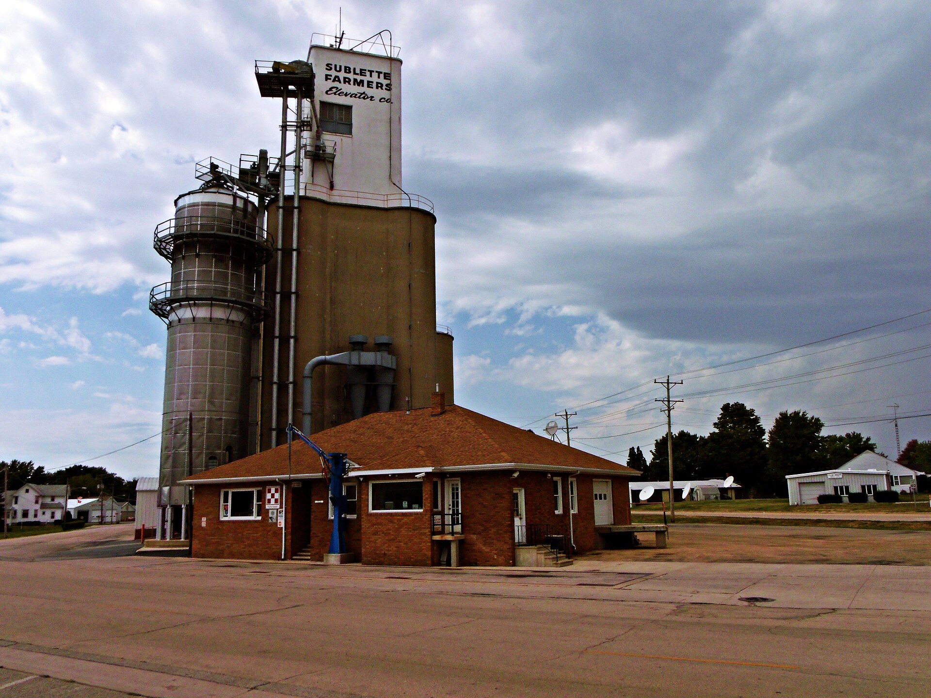 Fields and countryside in Sublette, Illinois