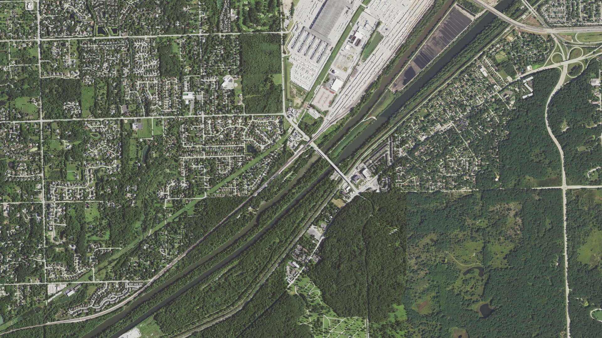 Natural-color aerial photograph of land around Willow Springs, Illinois