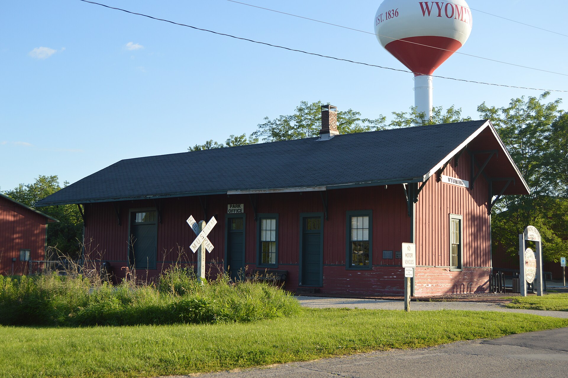 Street scene in Wyoming, Illinois