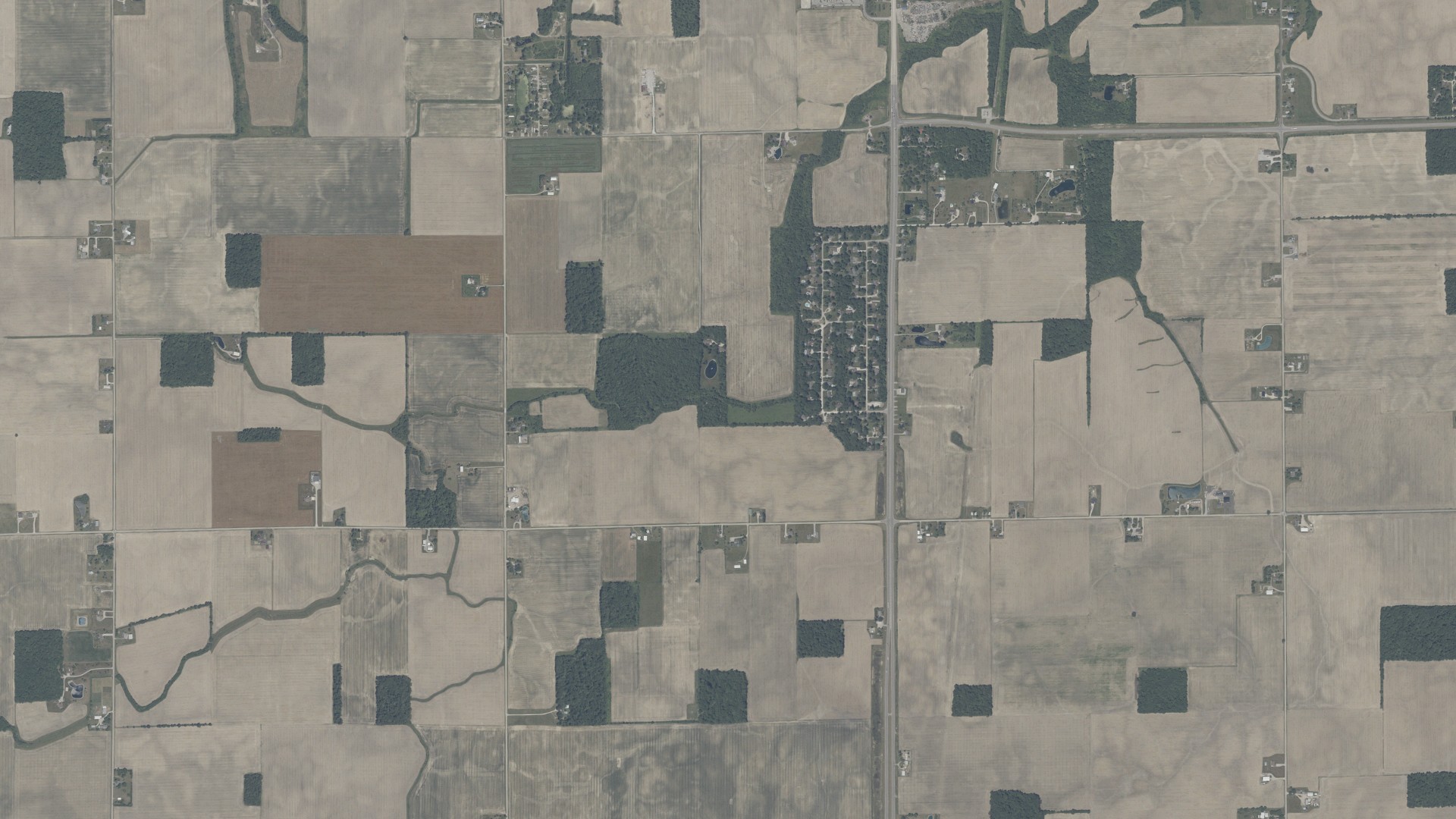 Aerial view of land around Washington, Indiana
