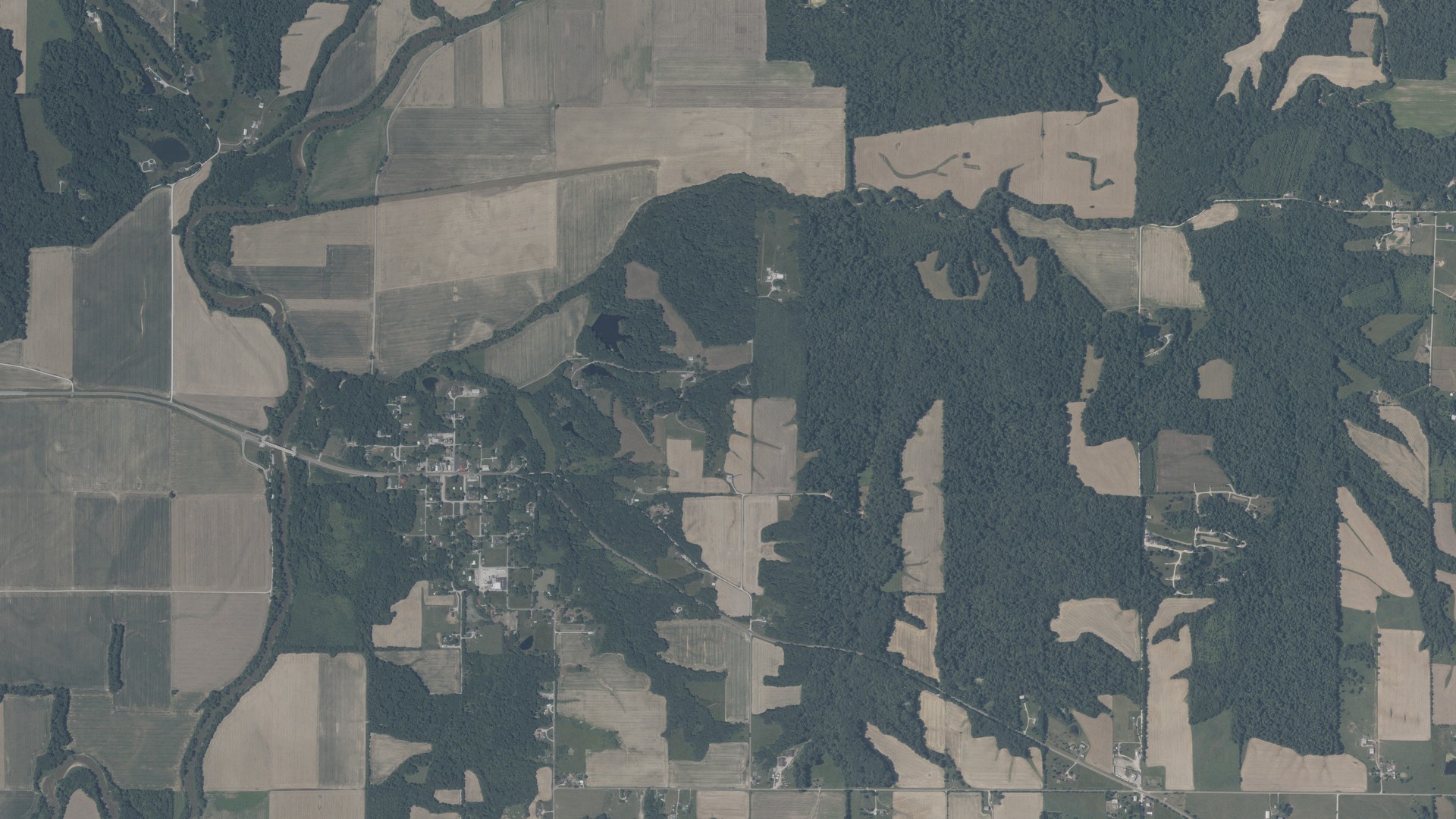 Aerial view of land around Washington, Indiana