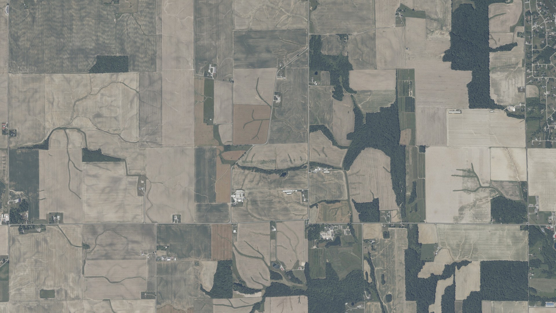 Natural-color aerial photograph of land around Fugit, Indiana