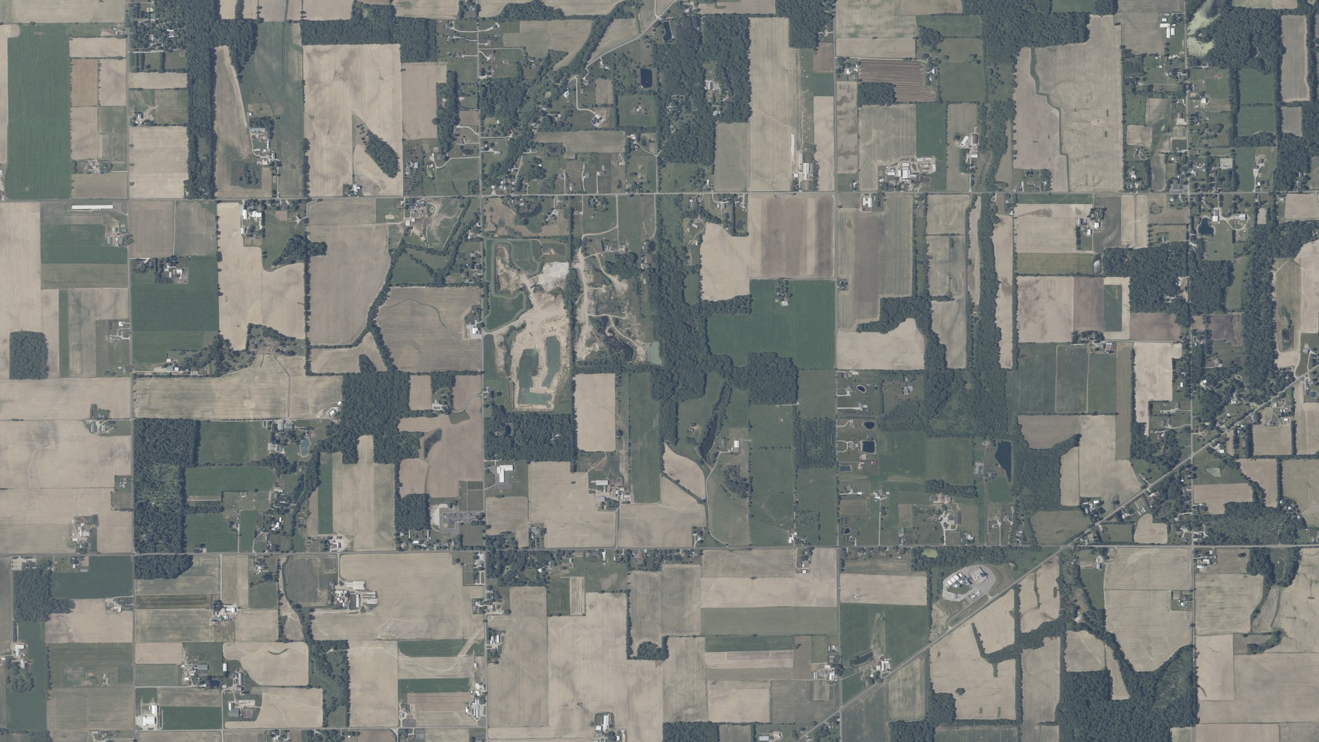 Natural-color aerial photograph of land around Harrison, Indiana