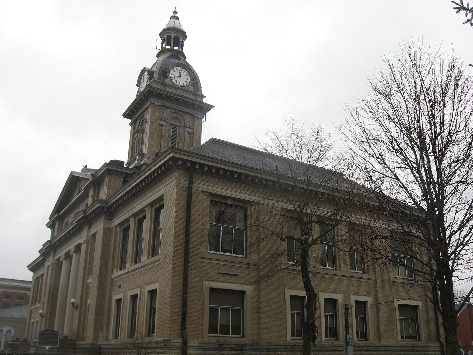 Front and southern side of the Franklin County Courthouse, located on Main Street (U.S. — Indiana