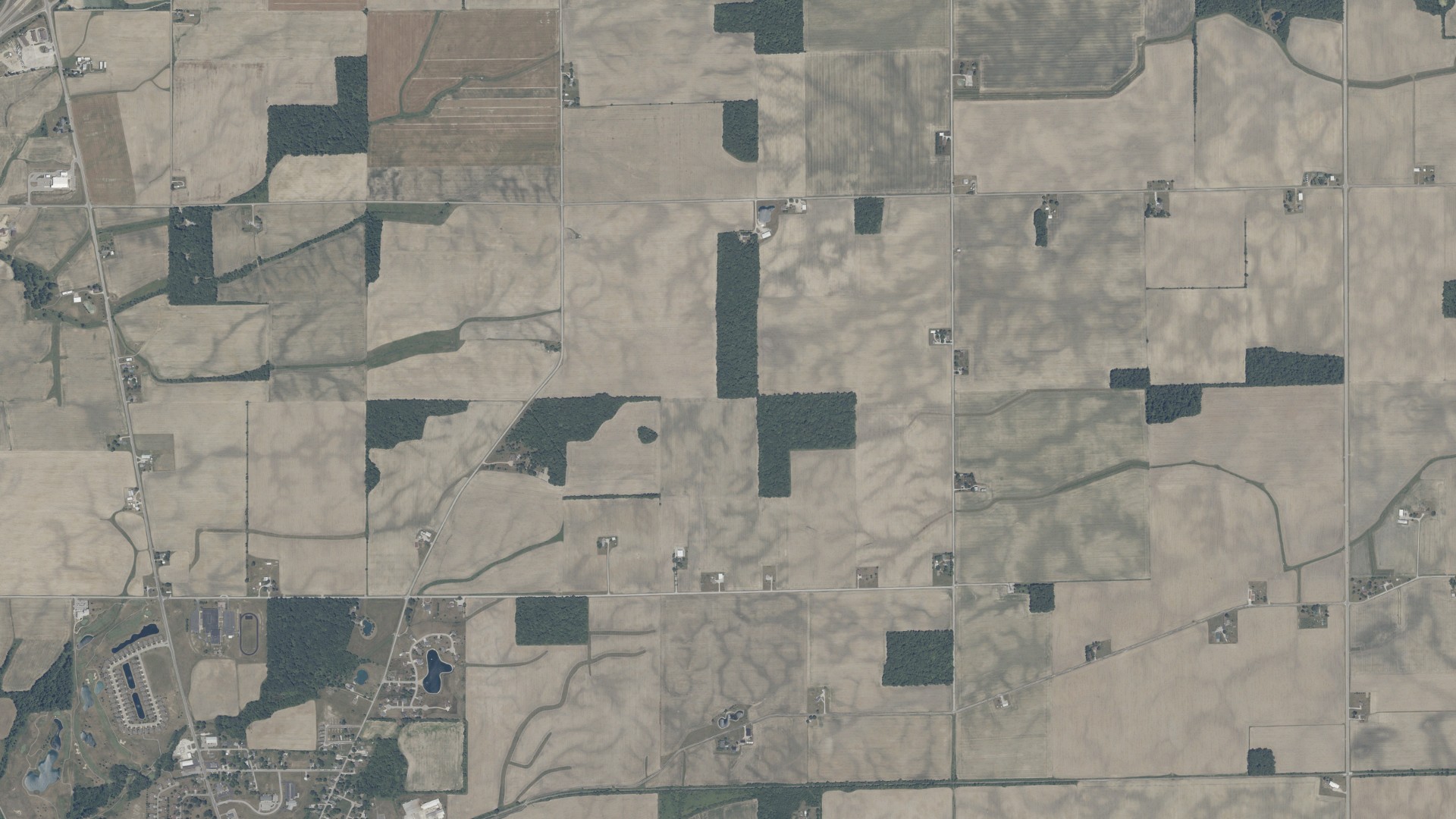 Aerial view of land around Salamonie, Indiana