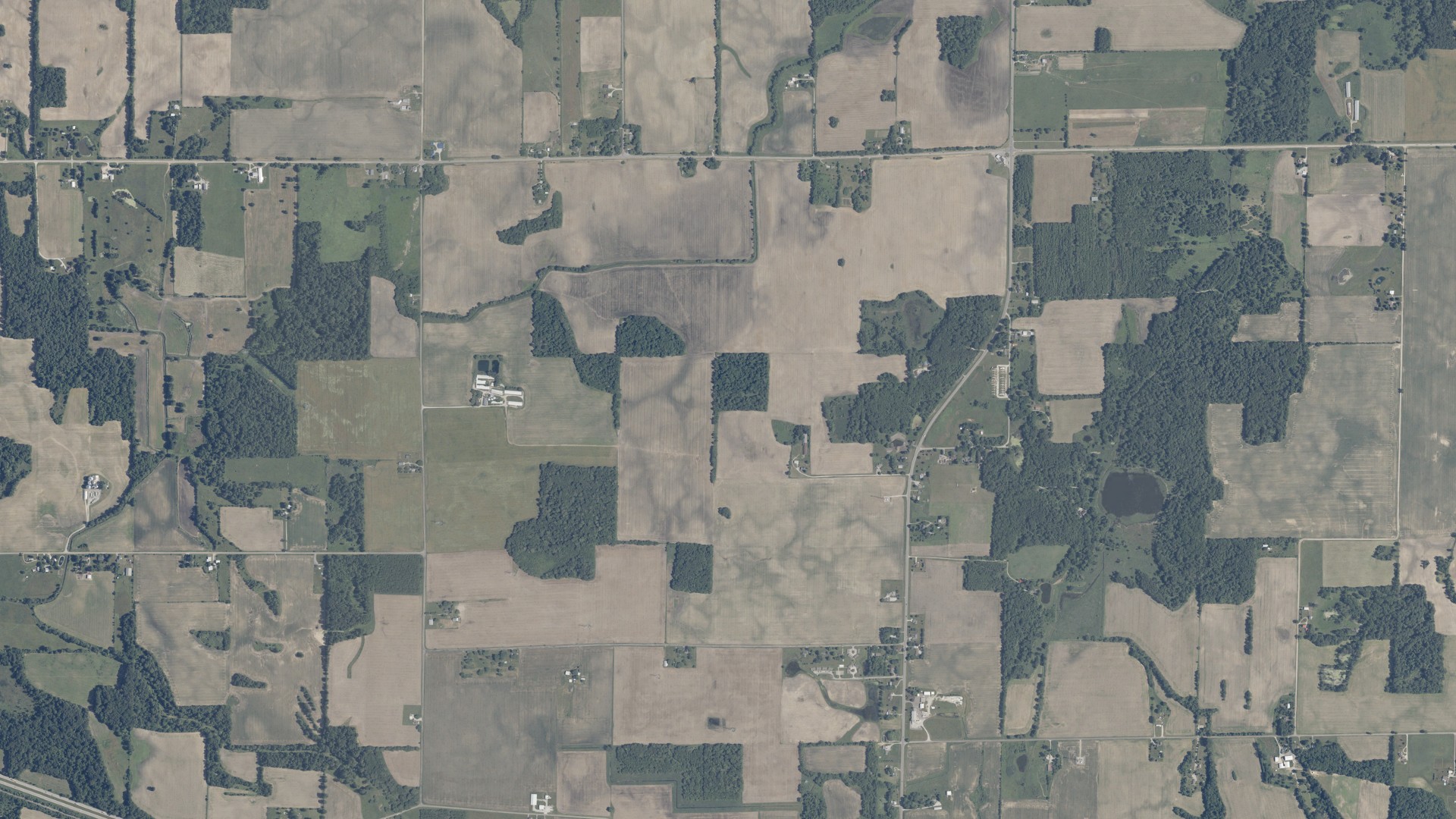Aerial view of land around Washington, Indiana