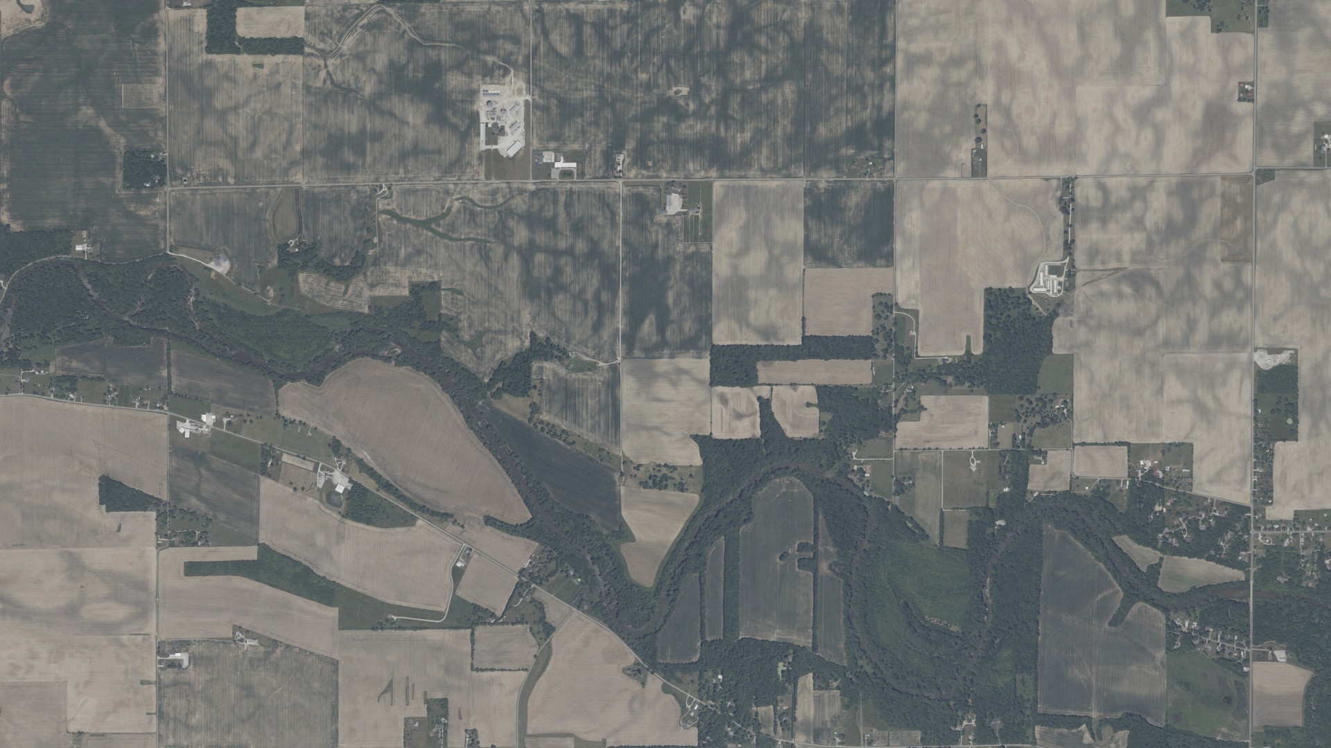 Natural-color aerial photograph of land around Jackson, Indiana