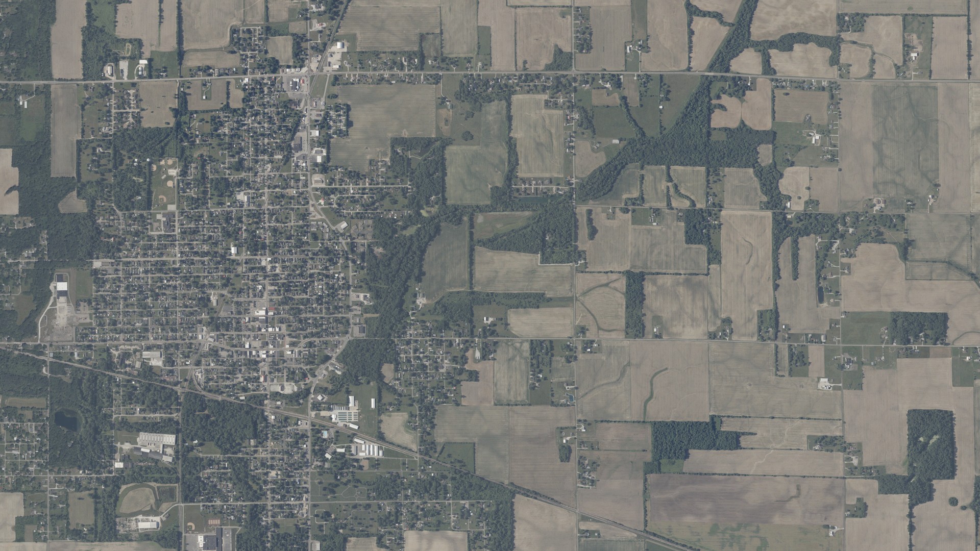 Natural-color aerial photograph of land around Monroe, Indiana