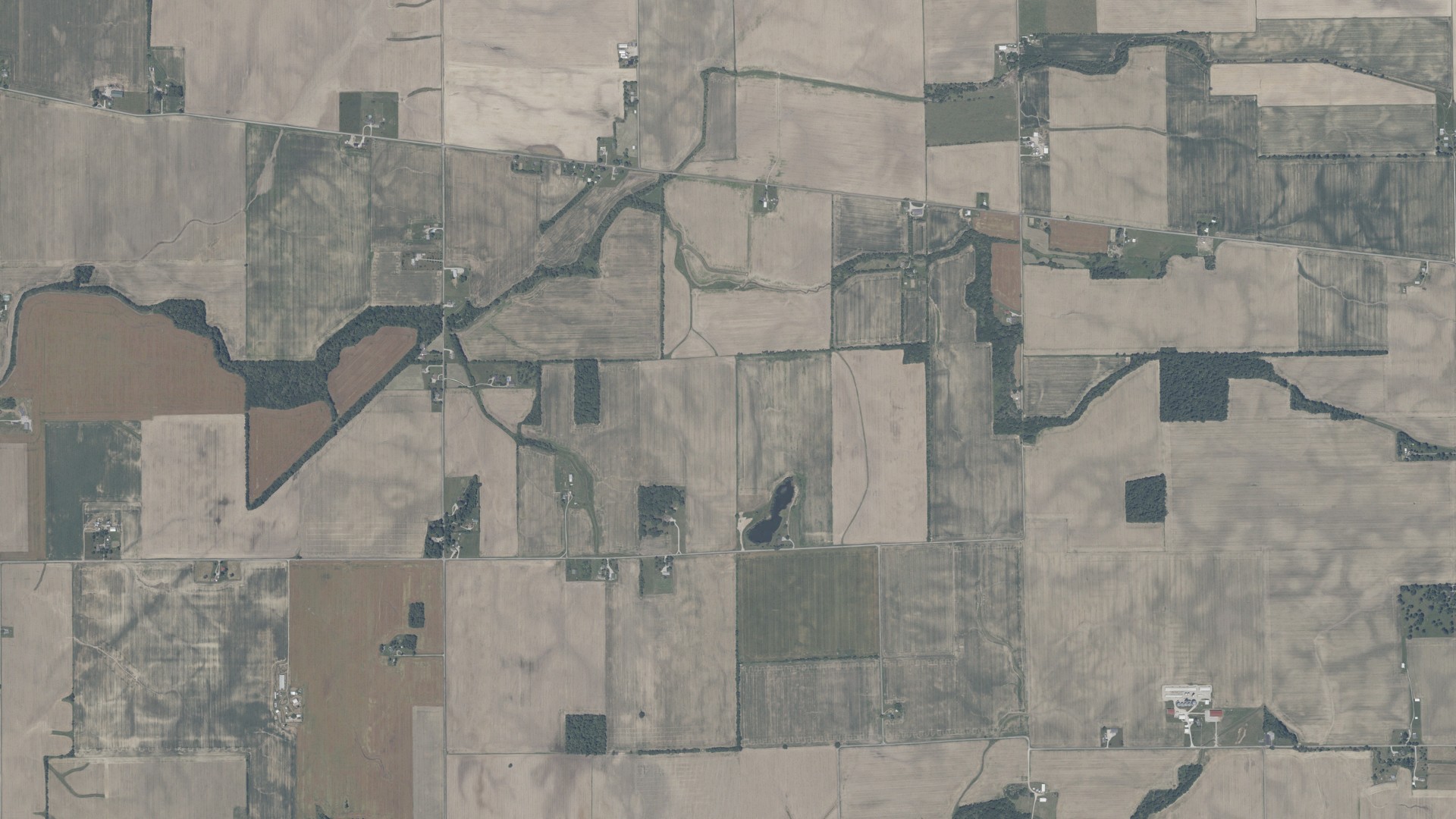 Natural-color aerial photograph of land around Union, Indiana