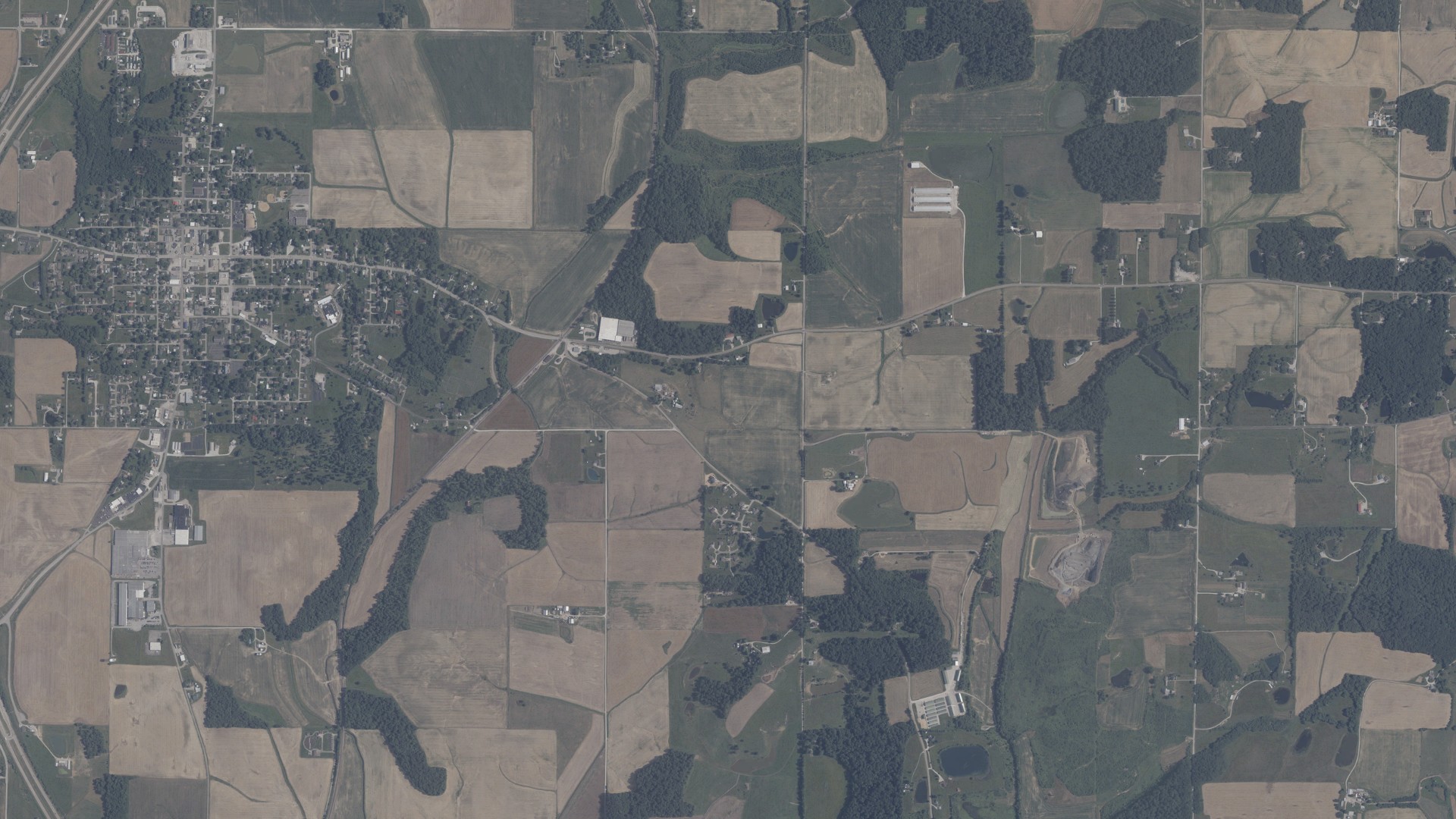 Natural-color aerial photograph of land around Carter, Indiana