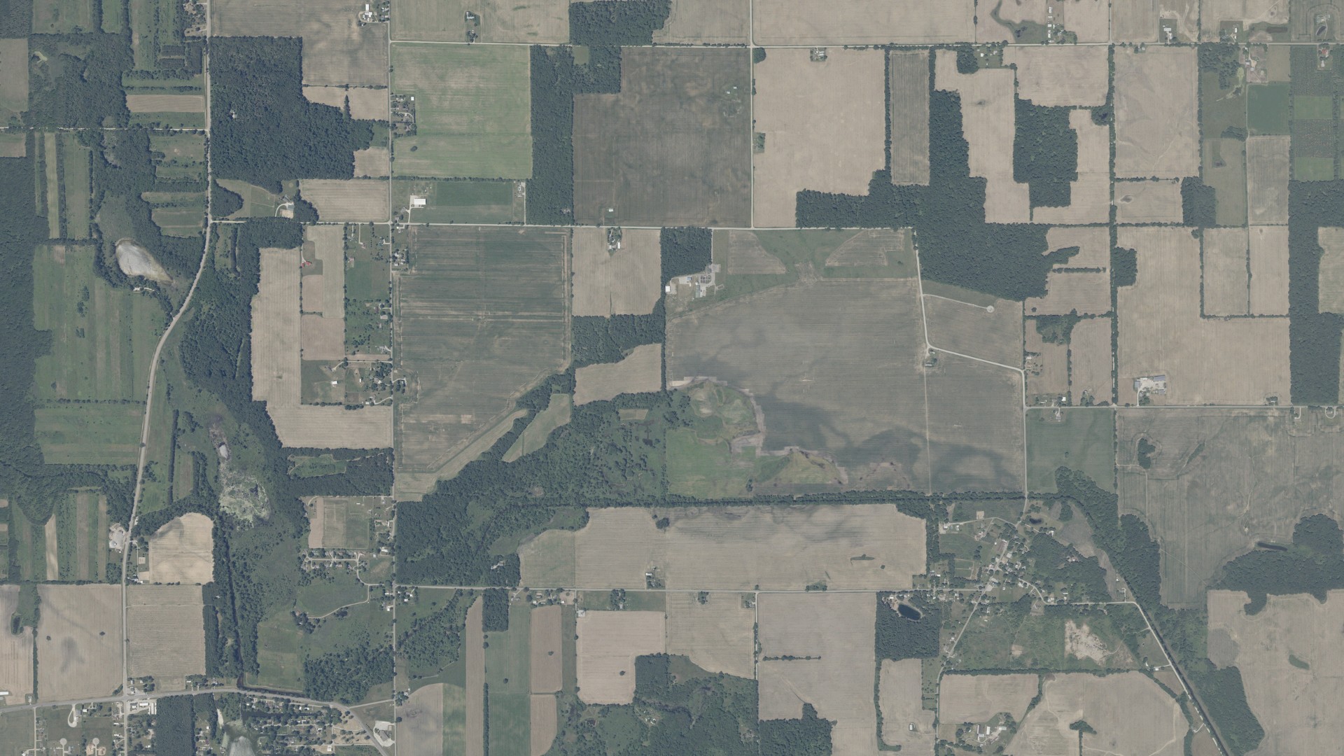 Natural-color aerial photograph of land around Jackson, Indiana