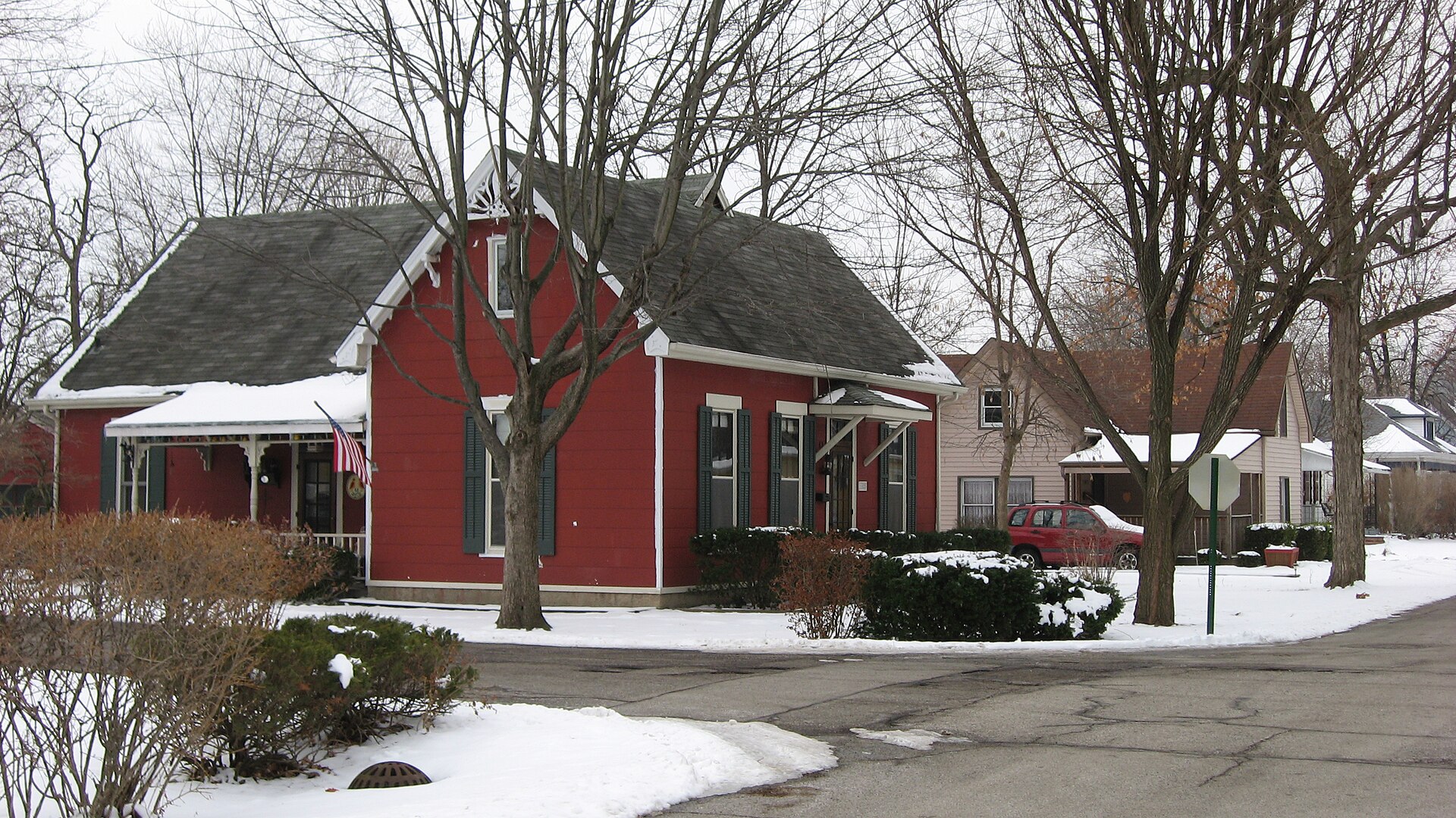 Houses on the southern side of Colmar Street west of the Wayburn Street intersection in Cumberland, Indiana, United States.