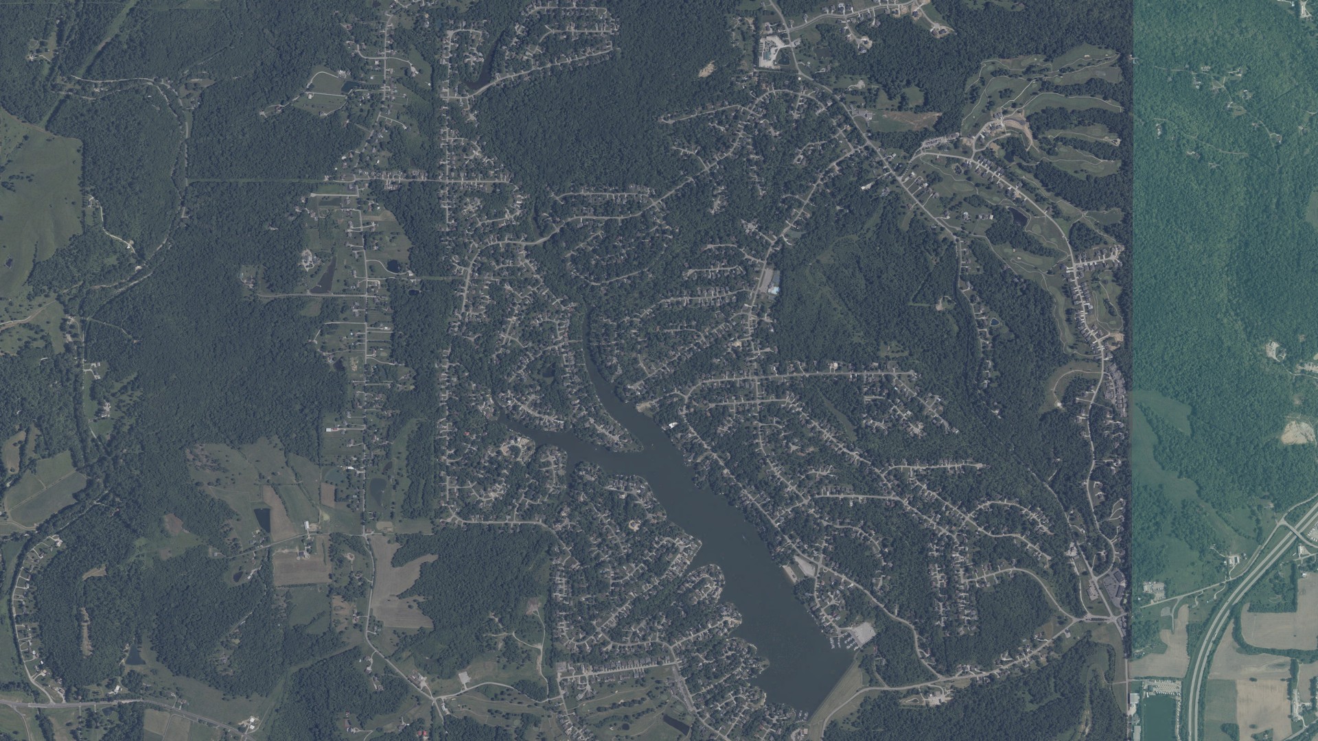Natural-color aerial photograph of land around Hidden Valley, Indiana