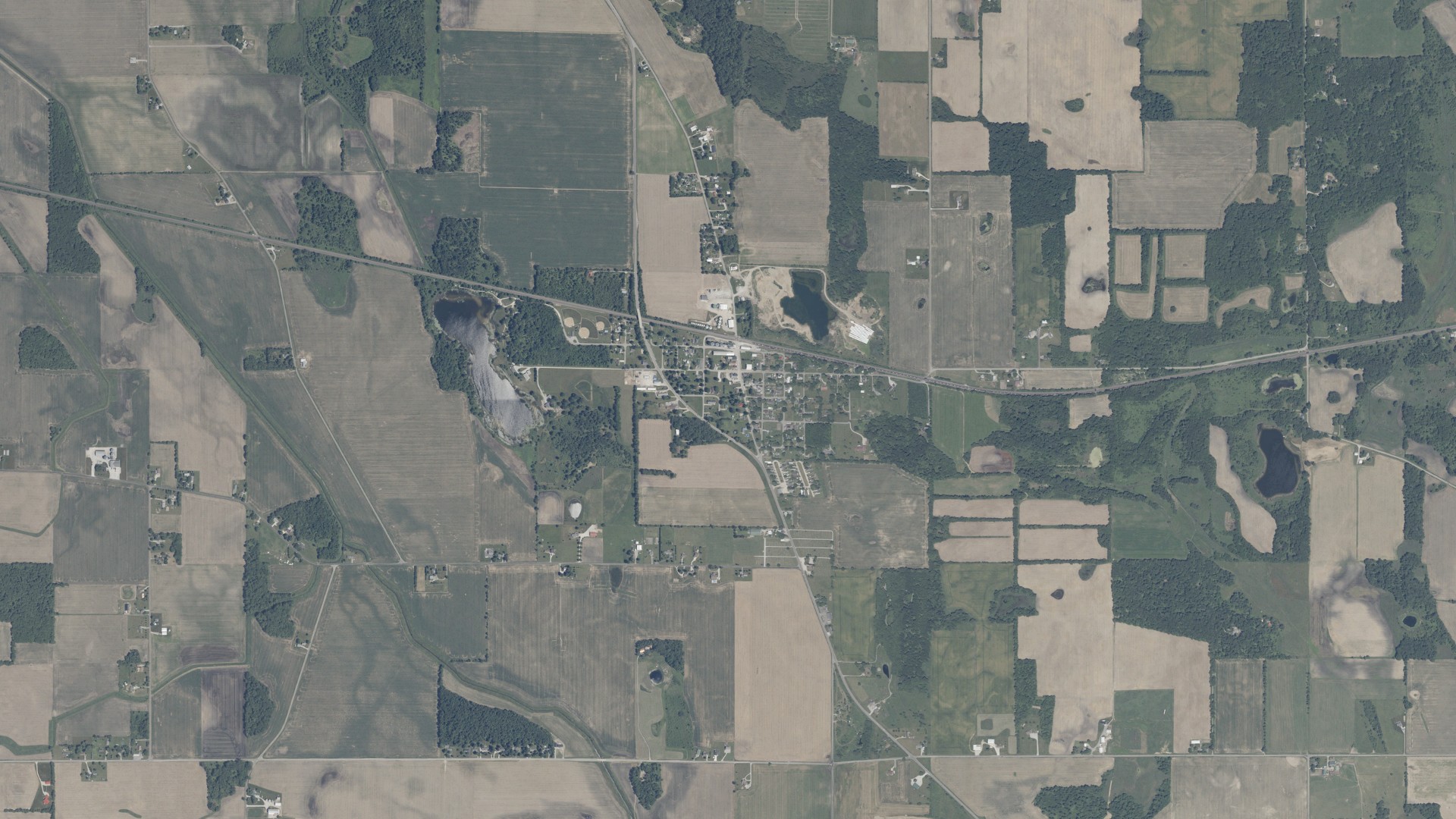Natural-color aerial photograph of land around Kimmell, Indiana
