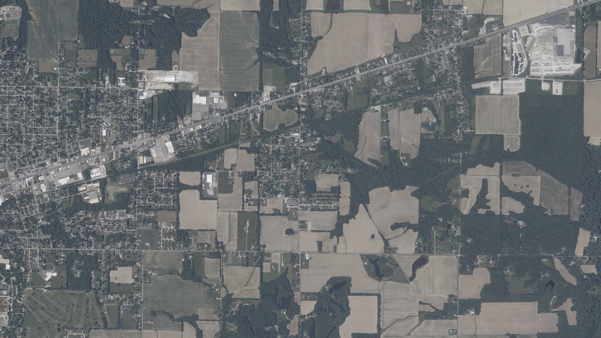 Natural-color aerial photograph of land around Knightsville, Indiana
