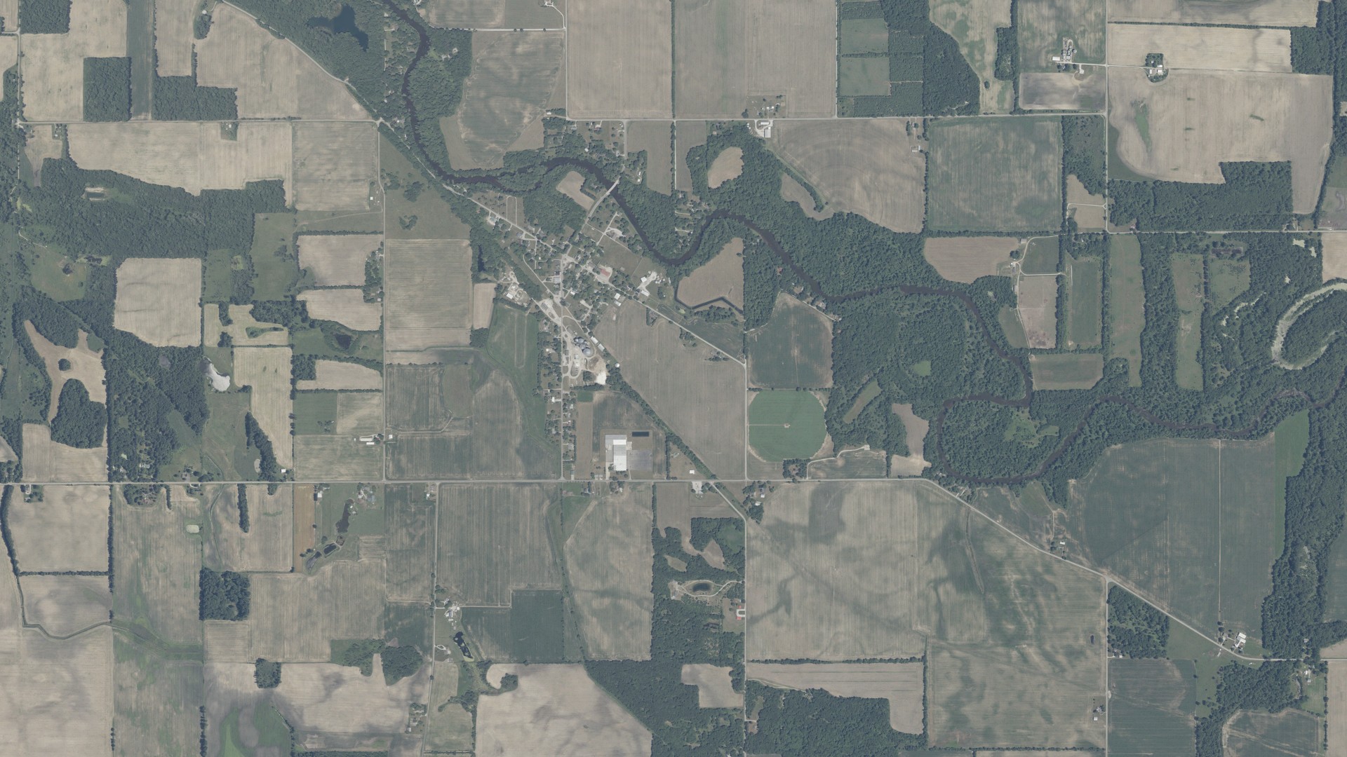 Natural-color aerial photograph of land around Leiters Ford, Indiana