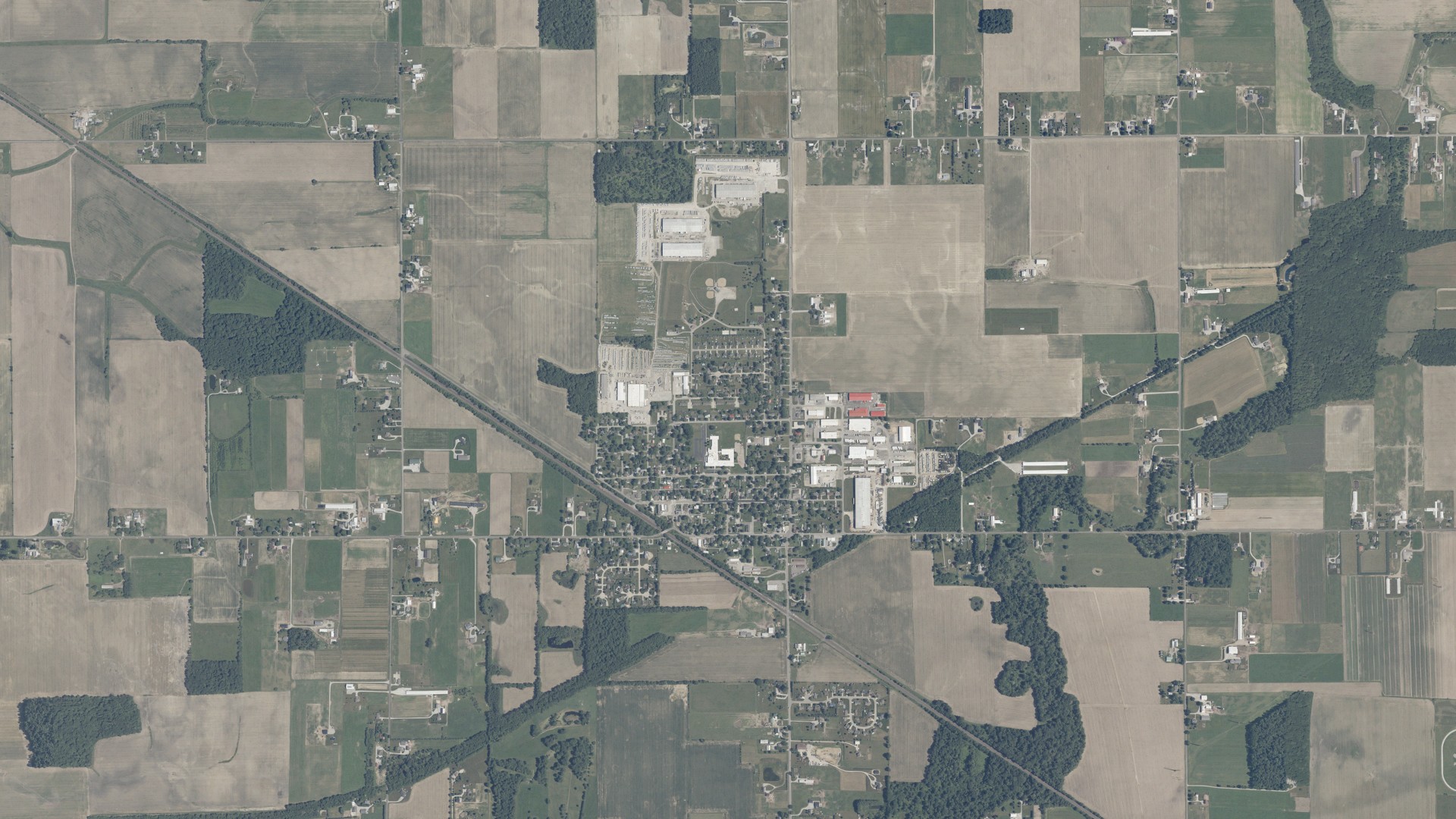 Natural-color aerial photograph of land around Millersburg, Indiana