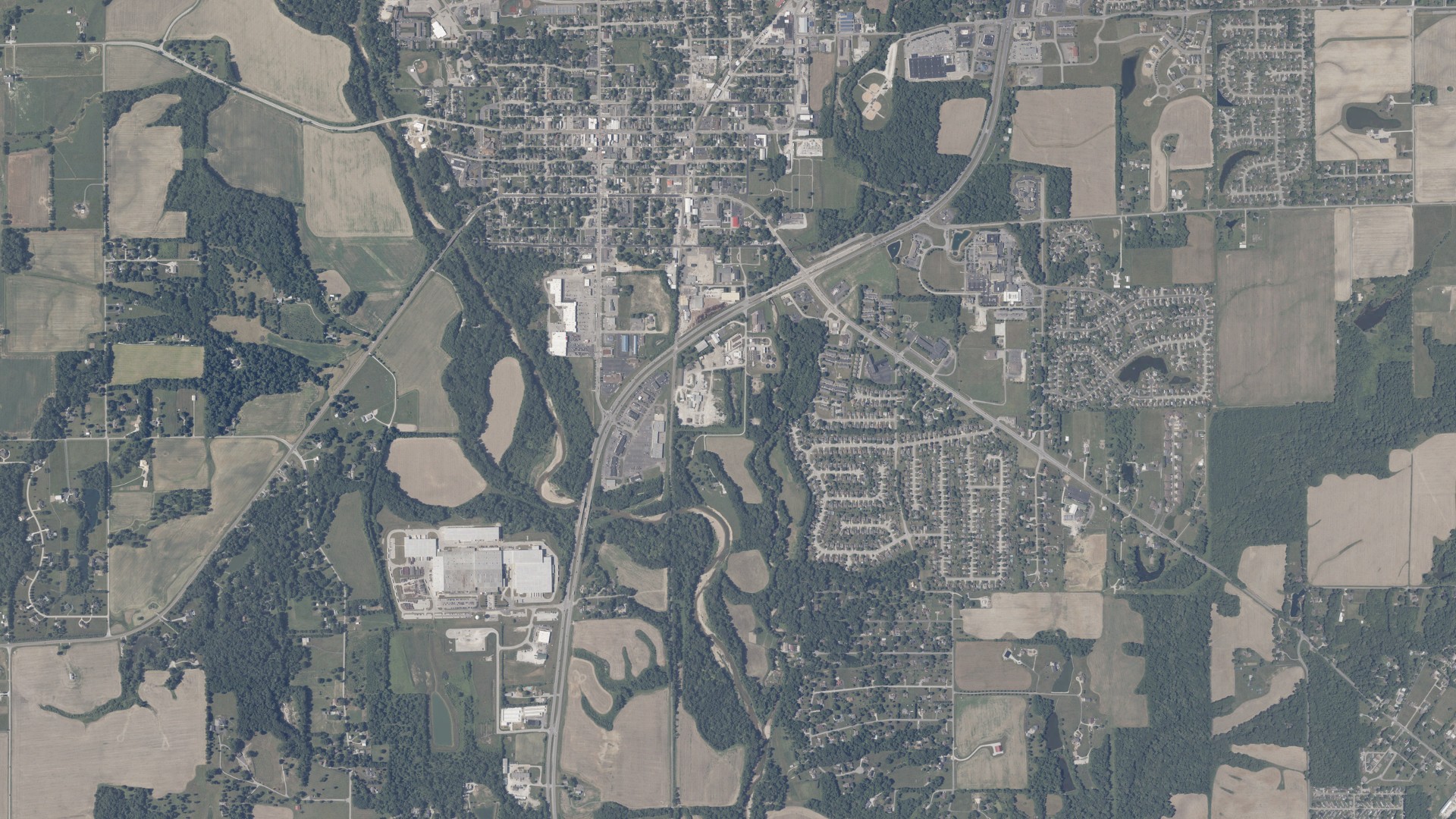 Natural-color aerial photograph of land around Mooresville, Indiana