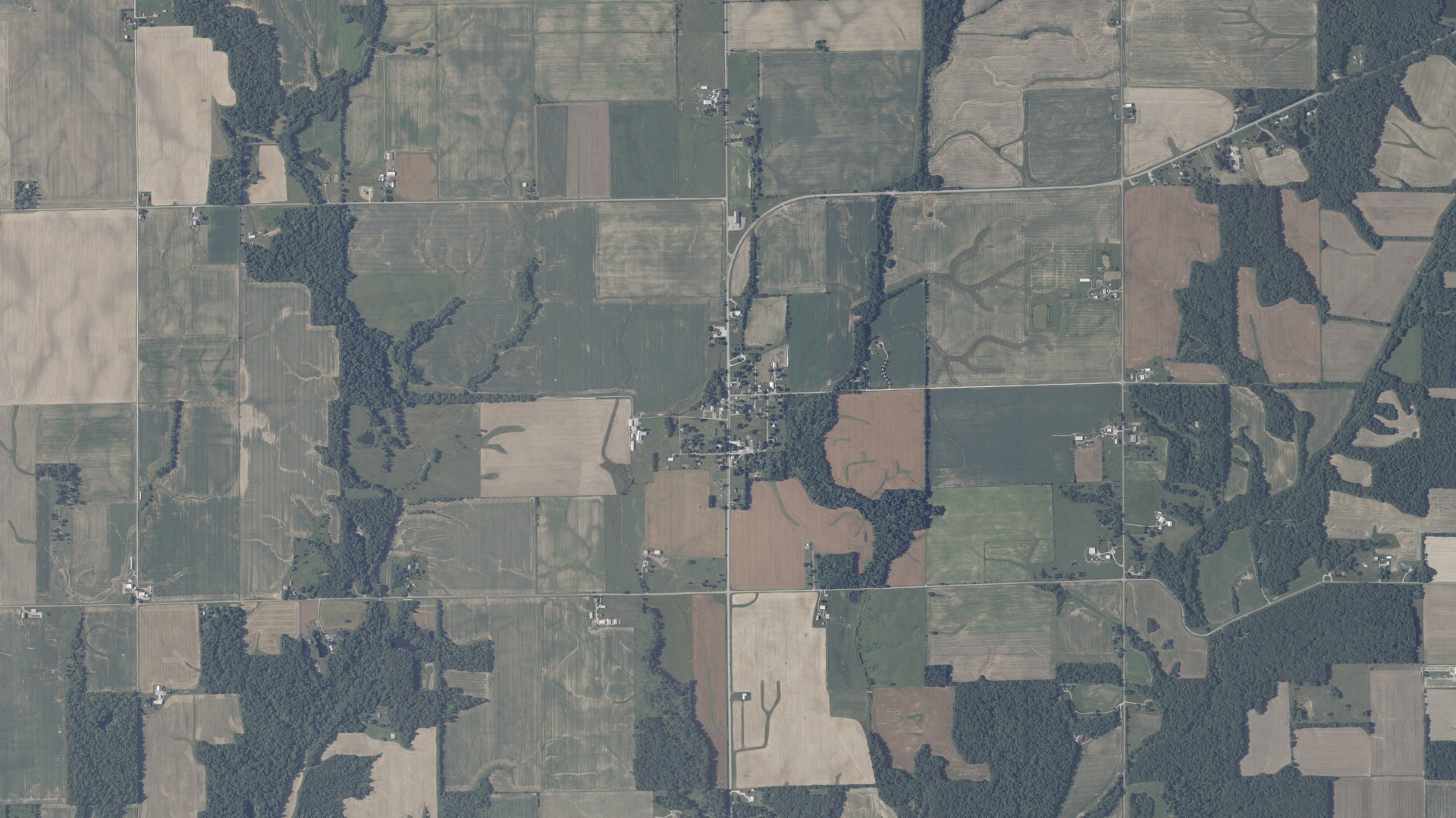 Natural-color aerial photograph of land around Sardinia, Indiana