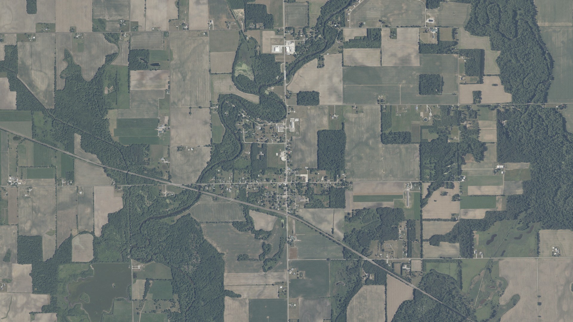 Natural-color aerial photograph of land around Tippecanoe, Indiana